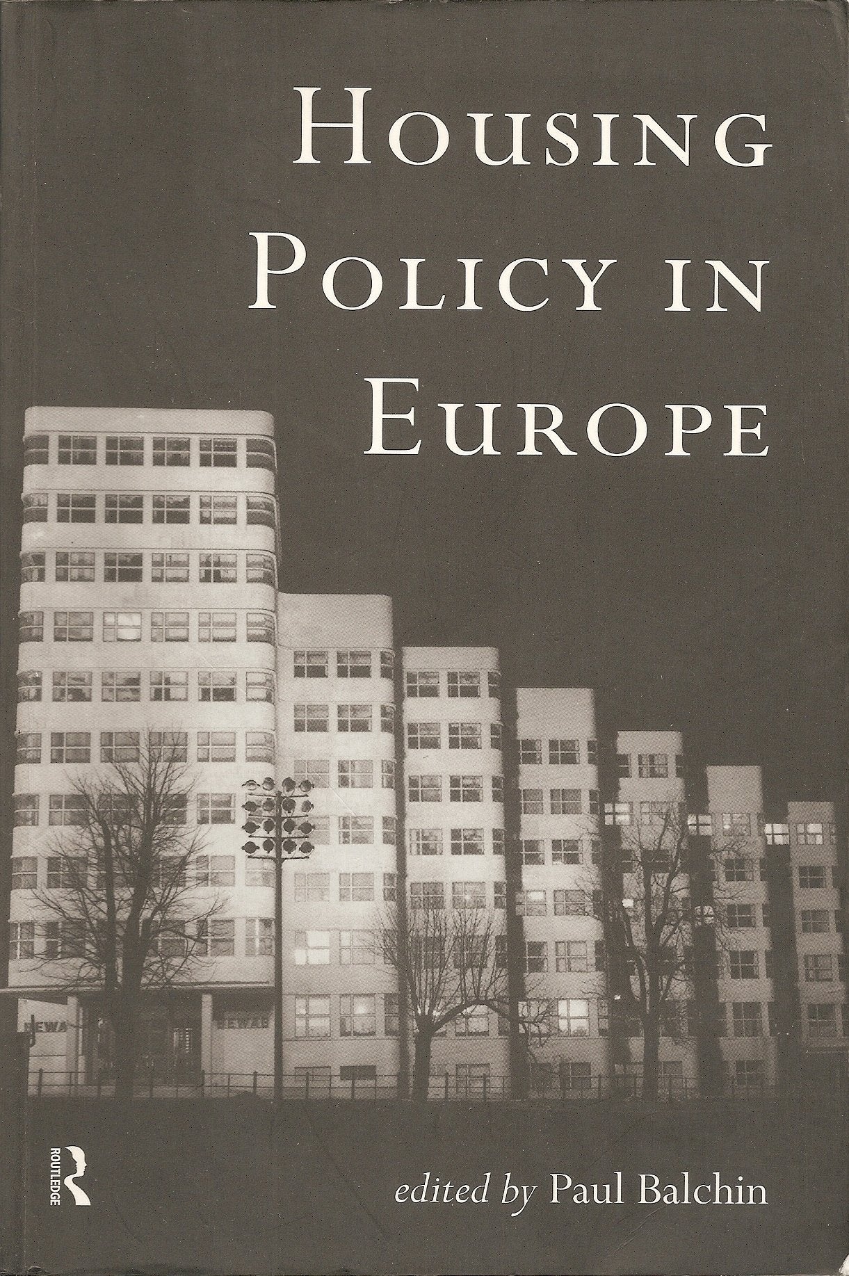 Governance and Politics of the Netherlands (Comparative Government and Politics) Law