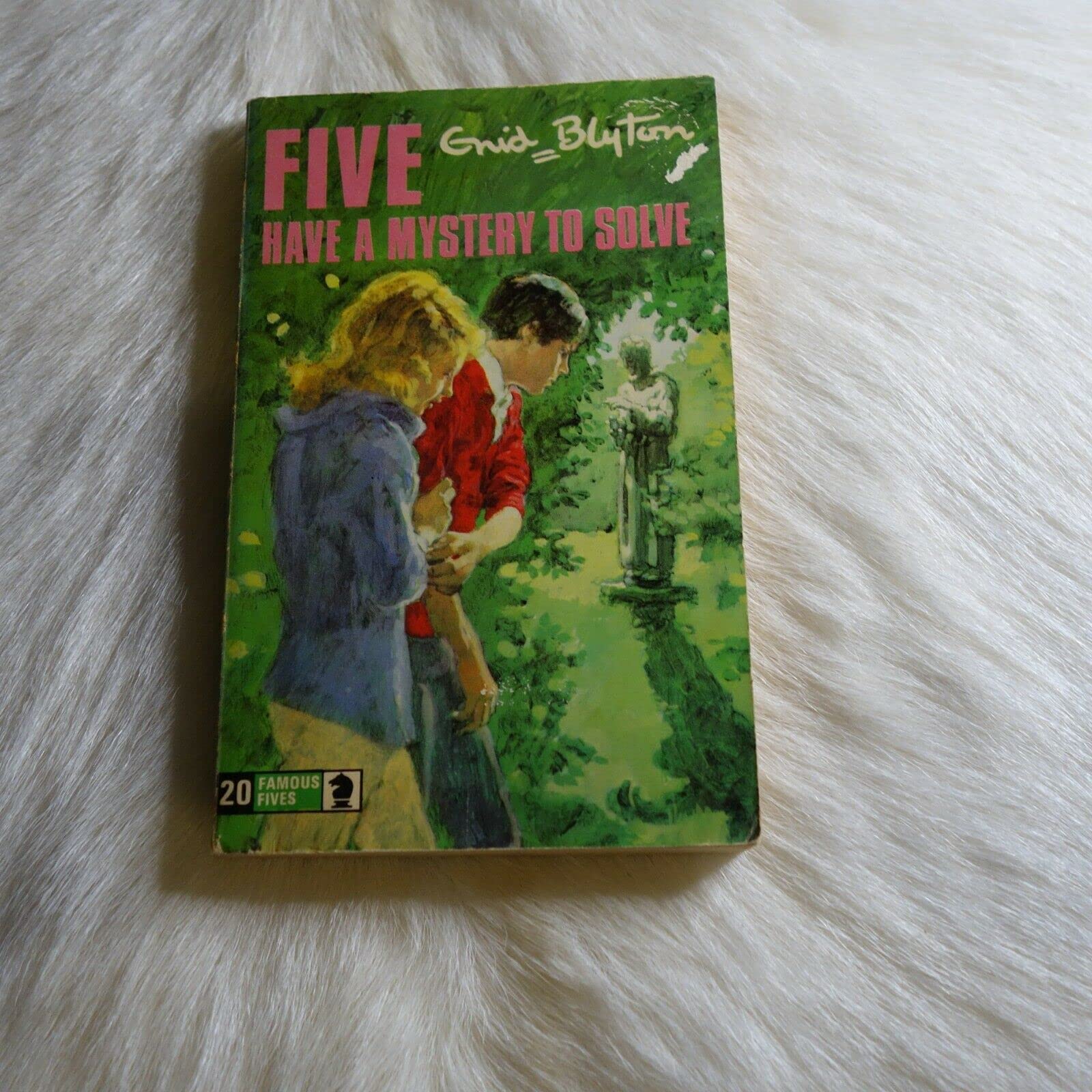 Five Have a Mystery to Solve (Knight Books) Novels & Short Stories