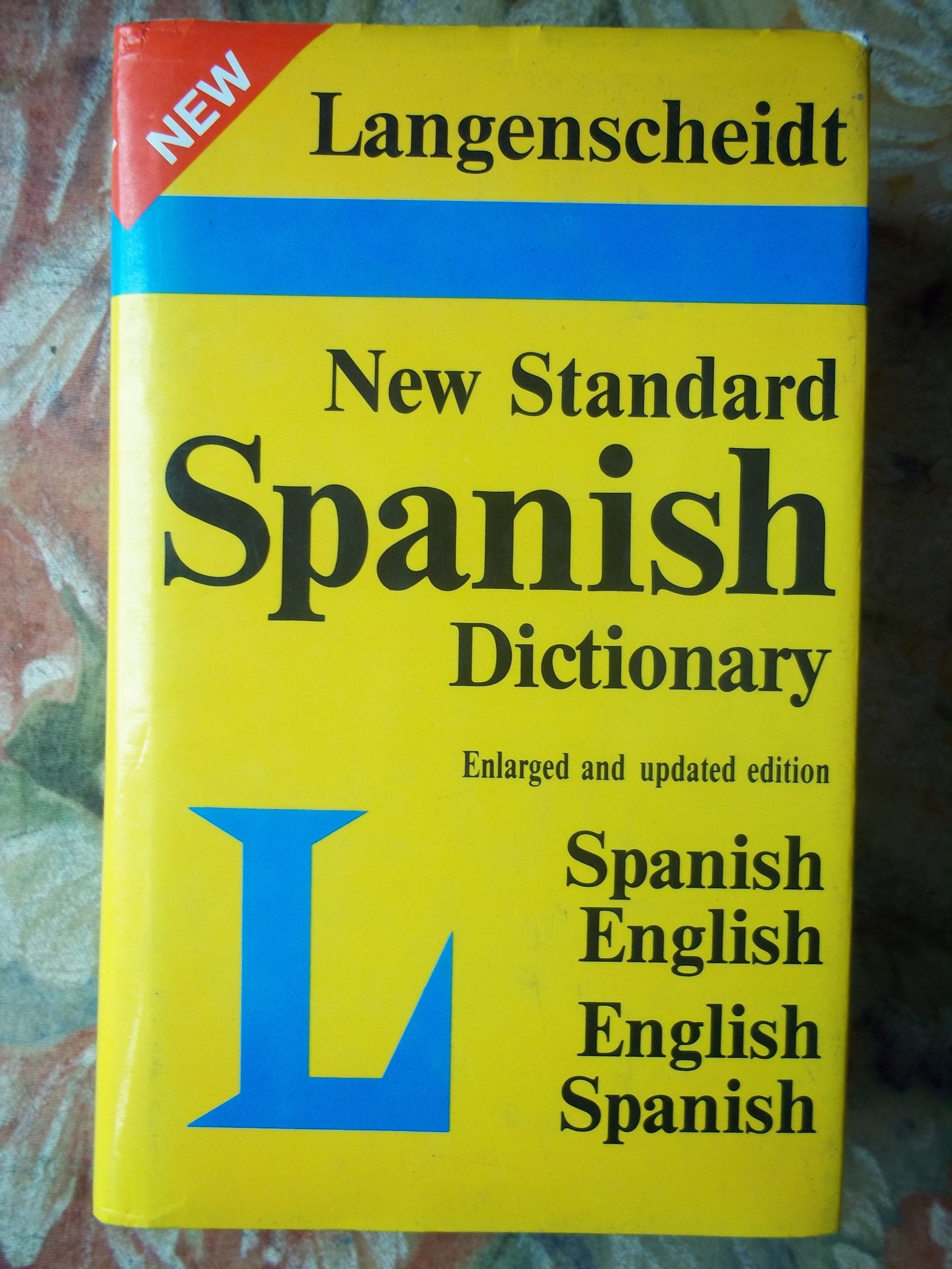 Langenscheidt's New Standard Spanish-English, English-Spanish Dictionary book