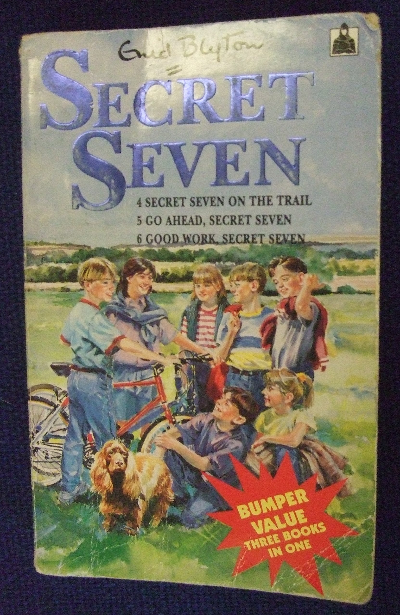 Secret Seven Triple: "Secret Seven on the Trail", "Go Ahead, Secret Seven", "Good Work, Secret Seven" (Knight Books) Novels & Short Stories