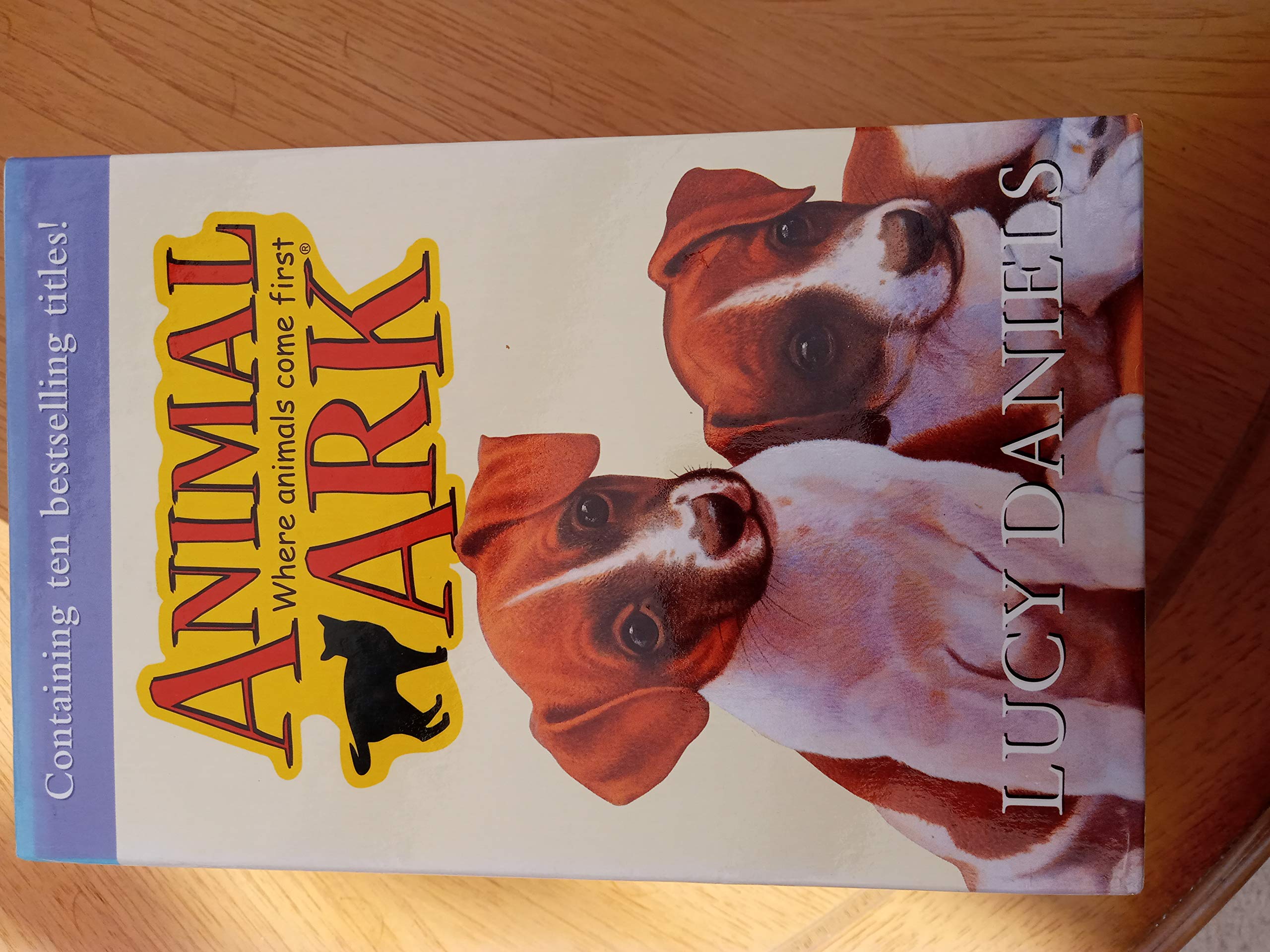 Bookpeople Exclusive Animal Ark Slipcase 1-10 Paperback Lucy Daniels Books