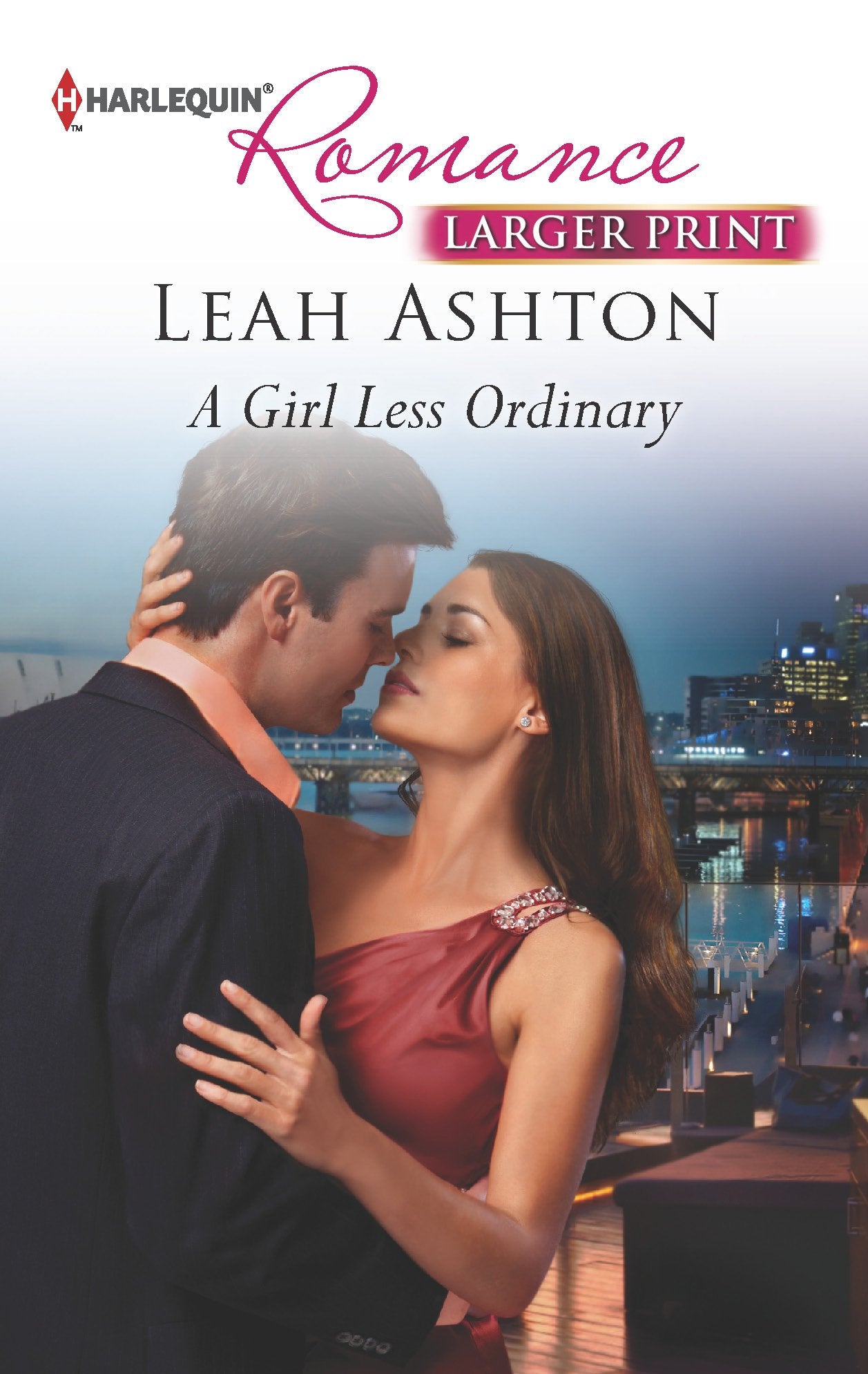 A Girl Less Ordinary (Harlequin Romance, Band 4344) Contemporary Romance