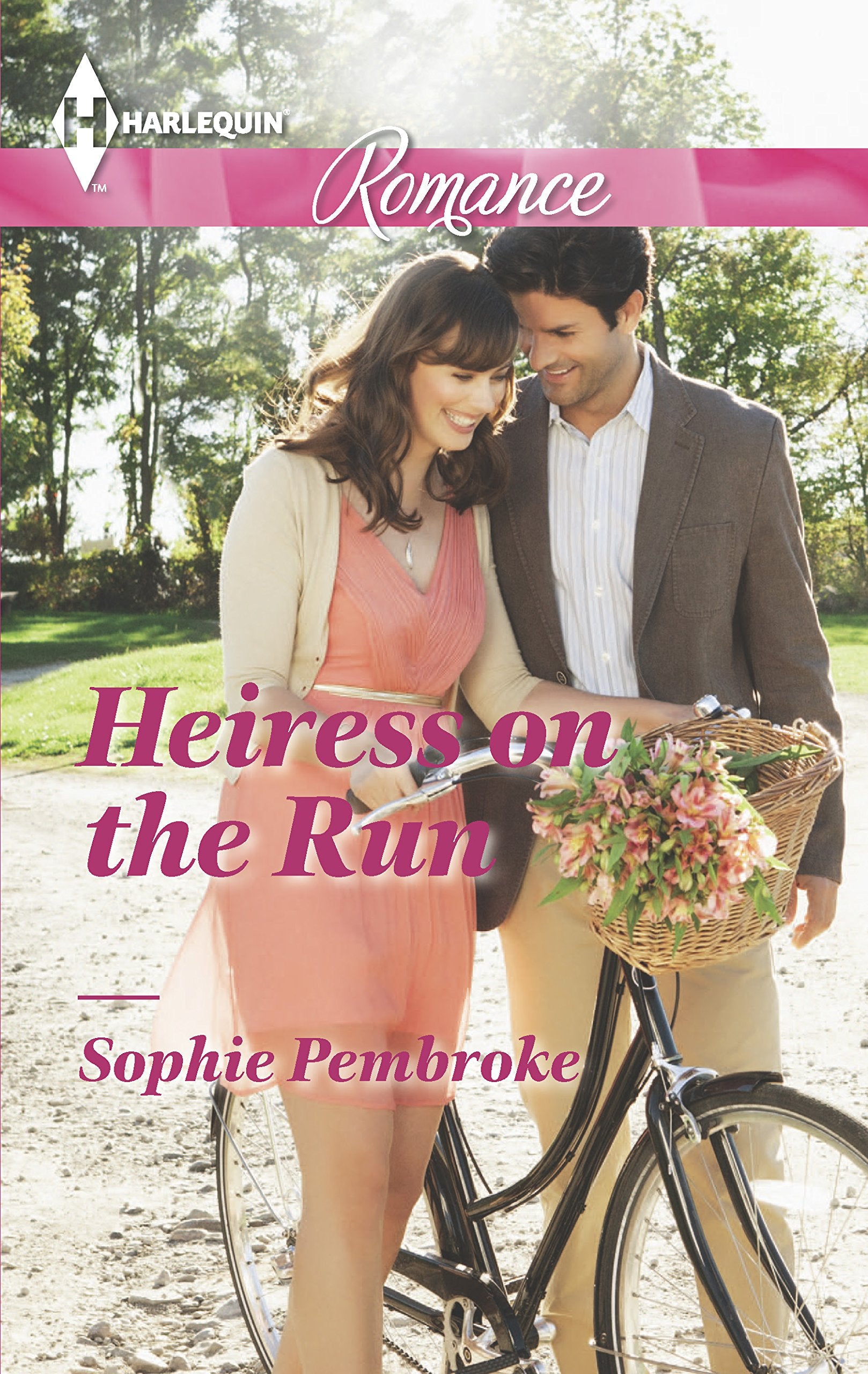 Heiress on the Run (Harlequin Romance, Band 4413) Contemporary literature