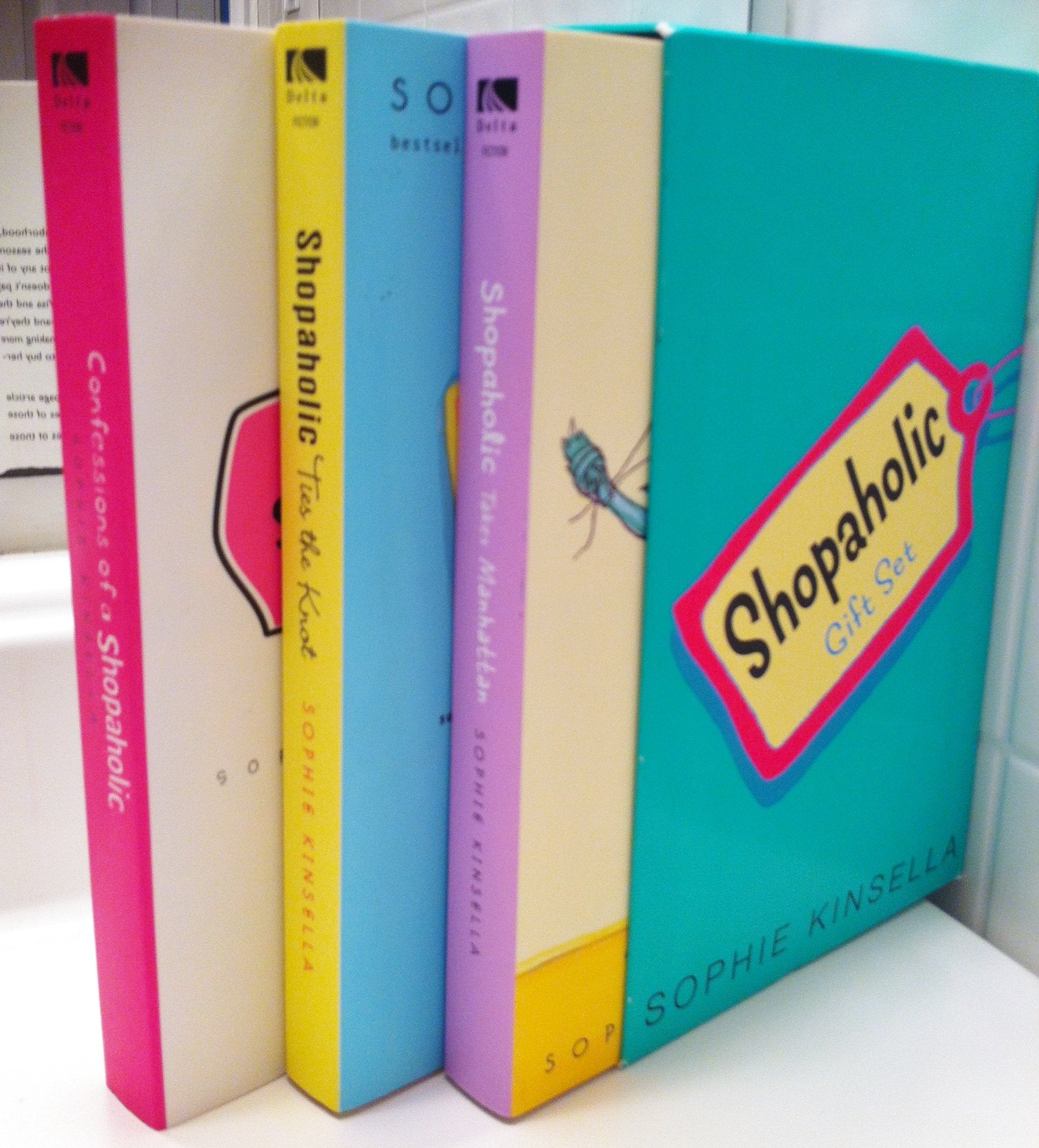 BOXED-SHOPAHOLIC GIFT SET 3V Humour & Satire