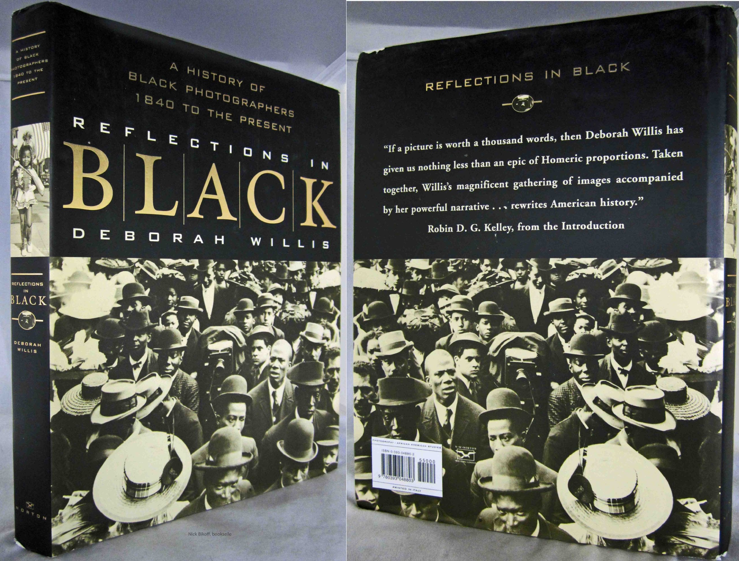 Reflections in Black: A History of Black Photographers, 1840 to the Present book