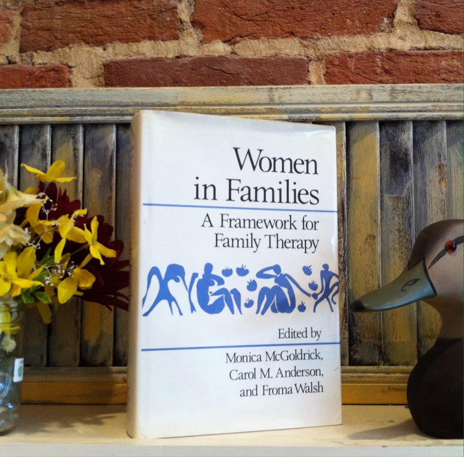Women in Families: A Framework for Family Therapy Books