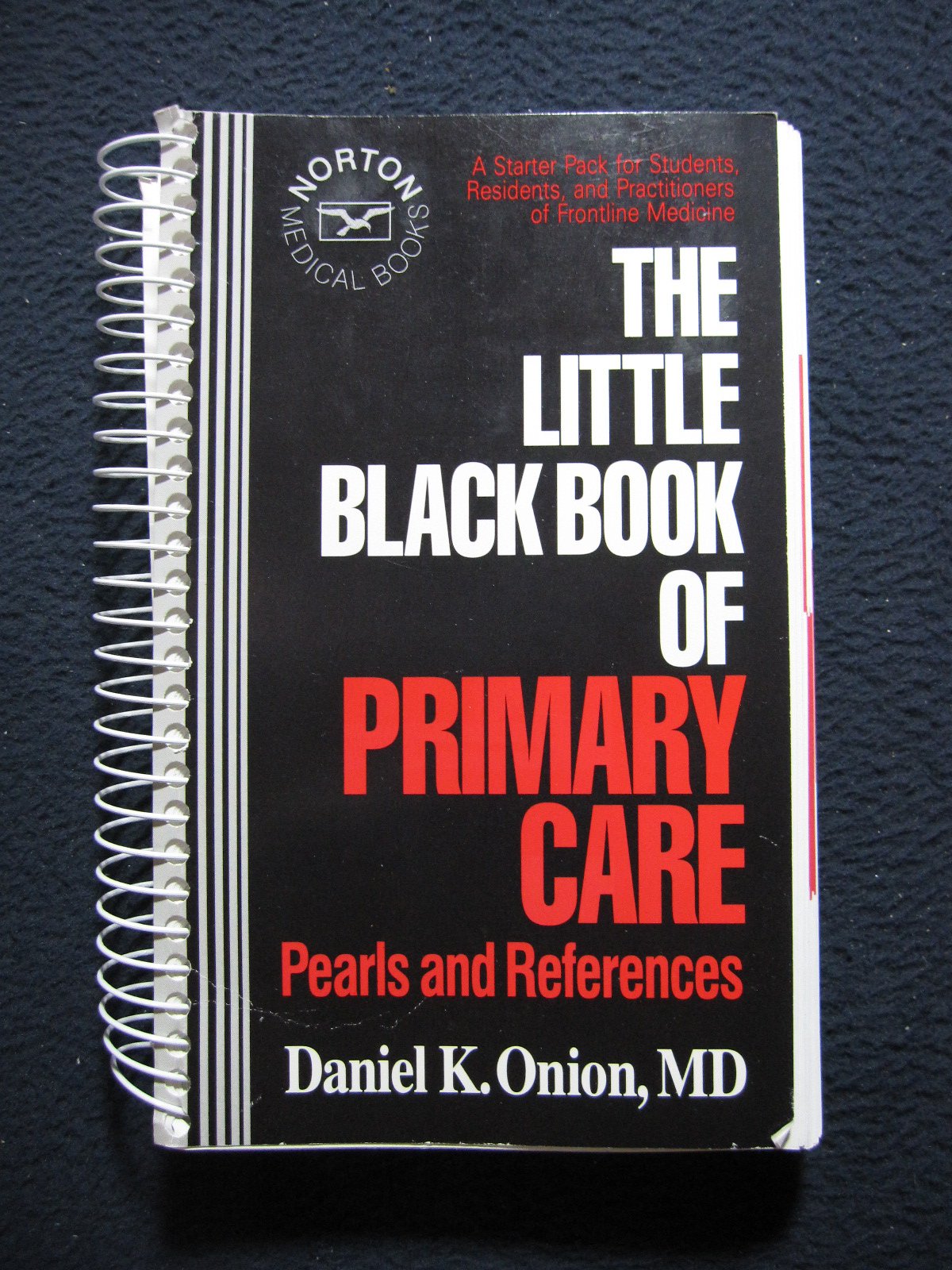 The Little Black Book of Primary Care: Pearls and References Medicine