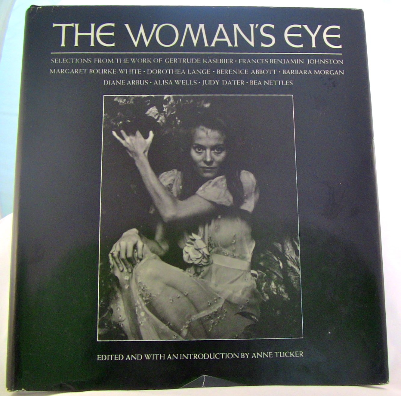 The woman's eye Books