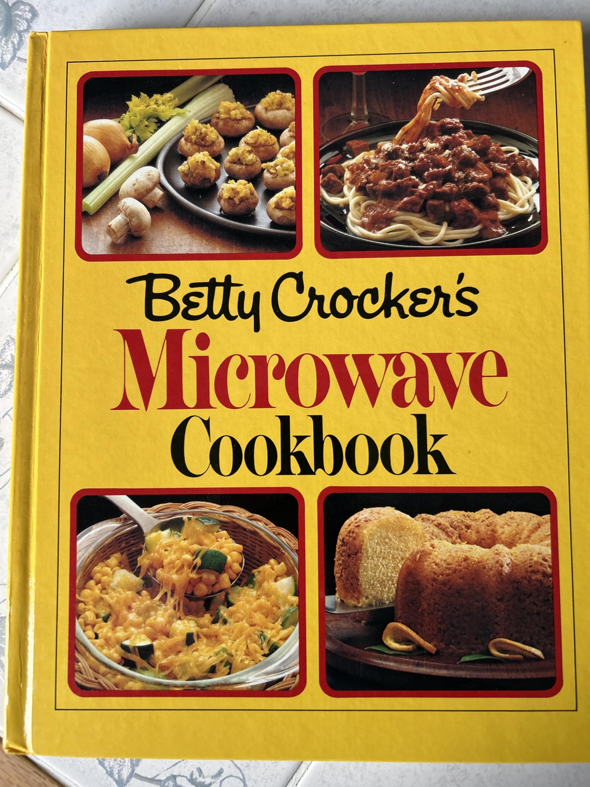 Betty Crocker's Microwave Cookbook book