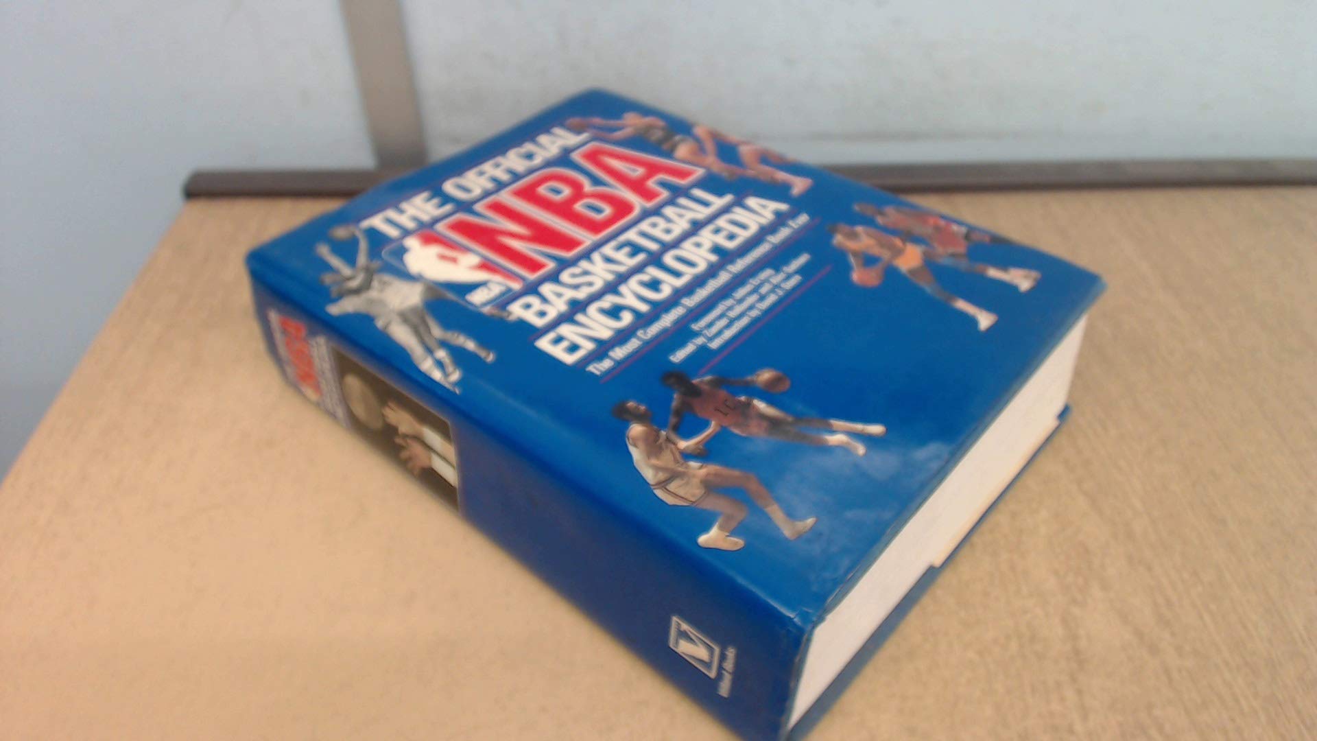 The Official Nba Basketball Encyclopedia Leisure & Fun