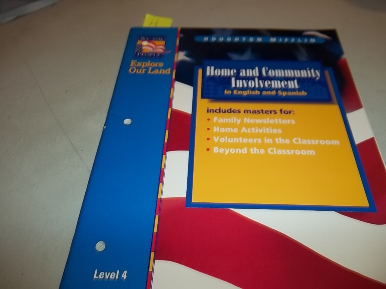 Home and Community Involvement in Engllish and Spanish - Level 4 (We the People - Explore Our Land) Books