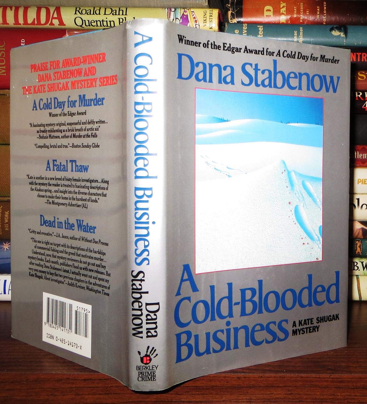 A Cold-blooded Business (A Kate Shugak Mystery) Detective & CSI