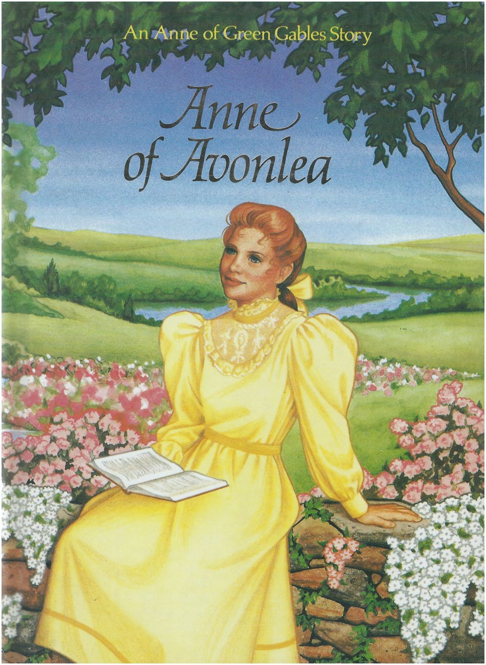 Anne of Avonlea: An Anne of Green Gables Story (Illustrated Junior Library) Books