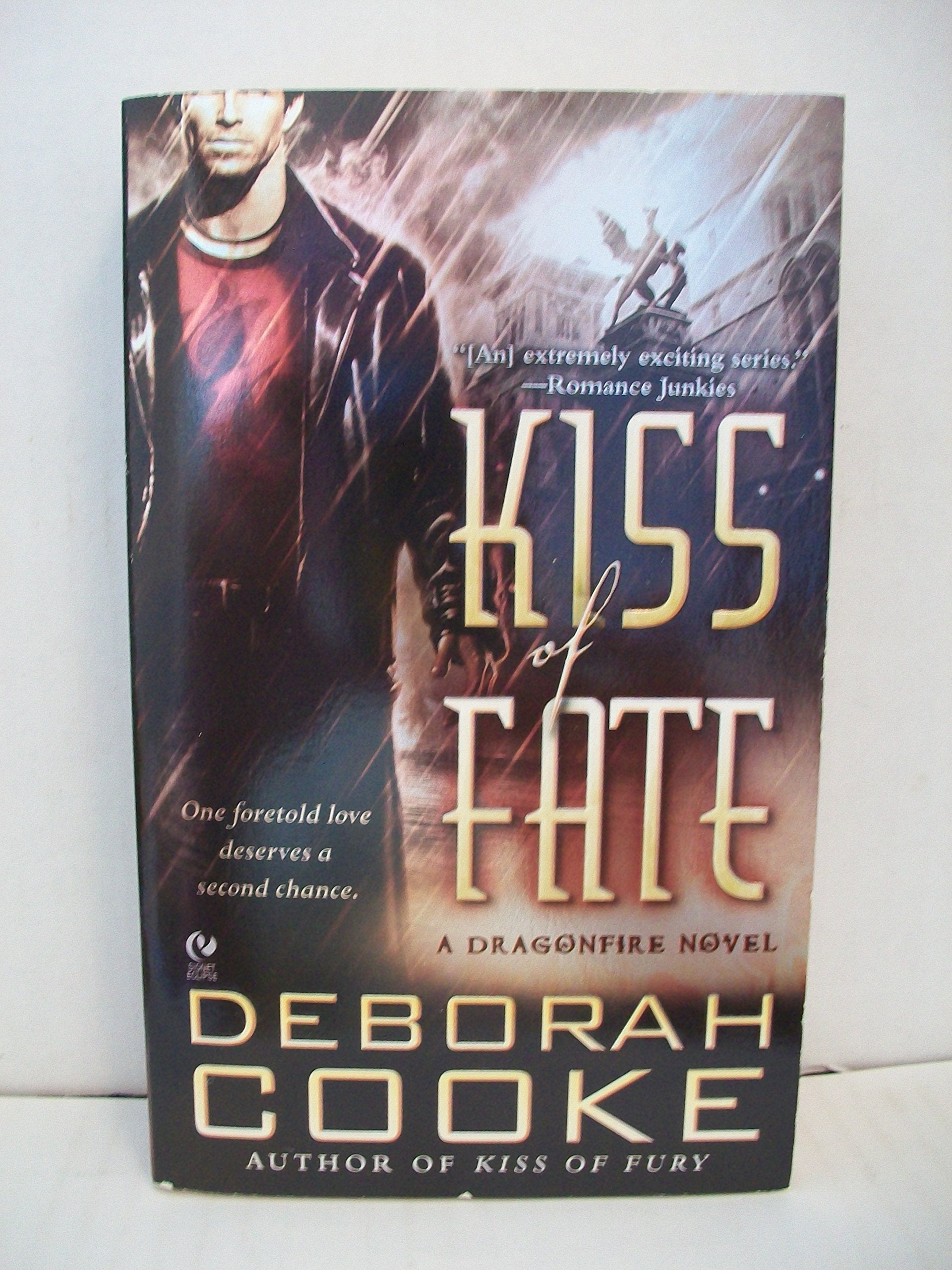 Kiss of Fate: A Dragonfire Novel Contemporary literature