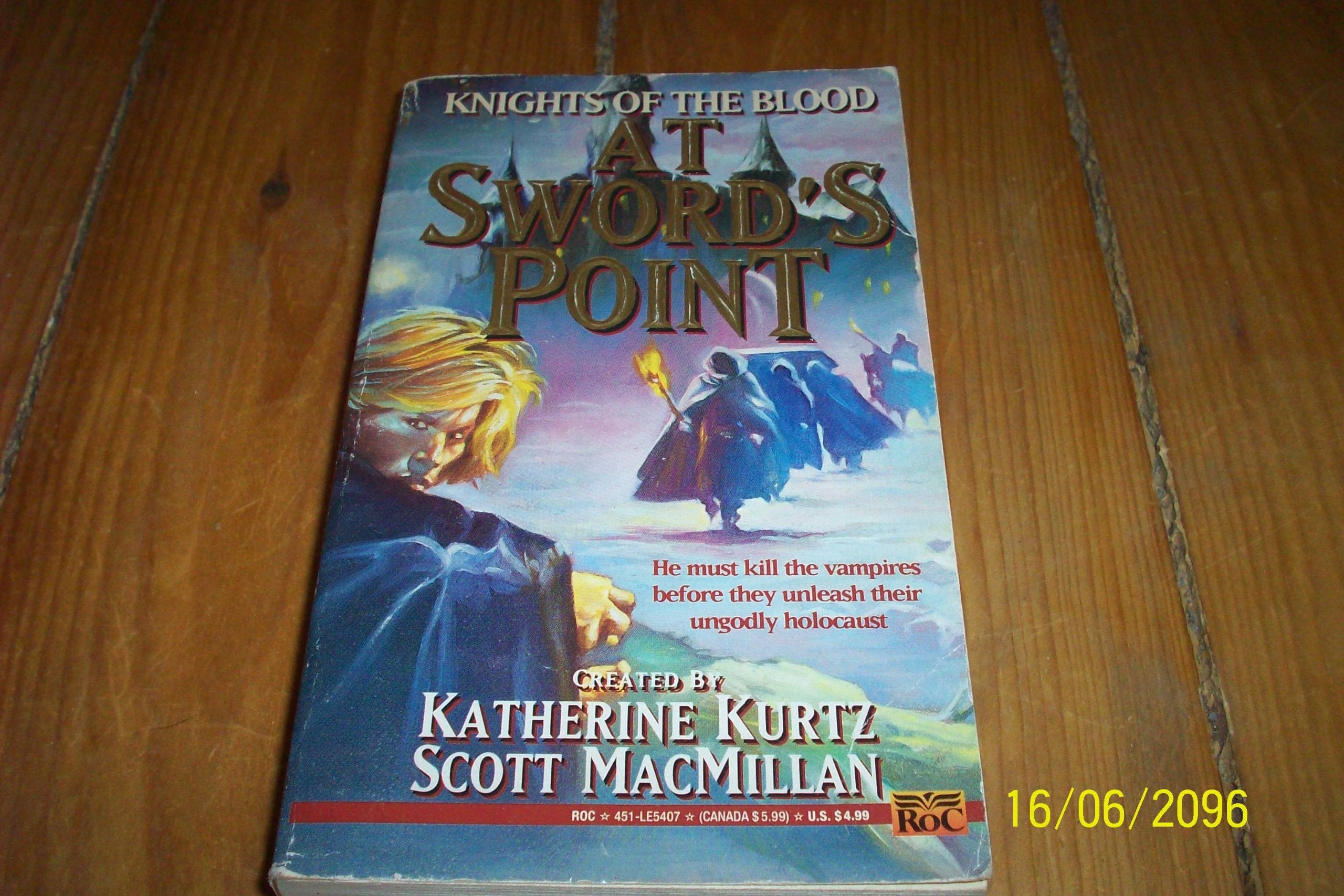 Knights of the Blood: At Sword's Point Urban Fantasy