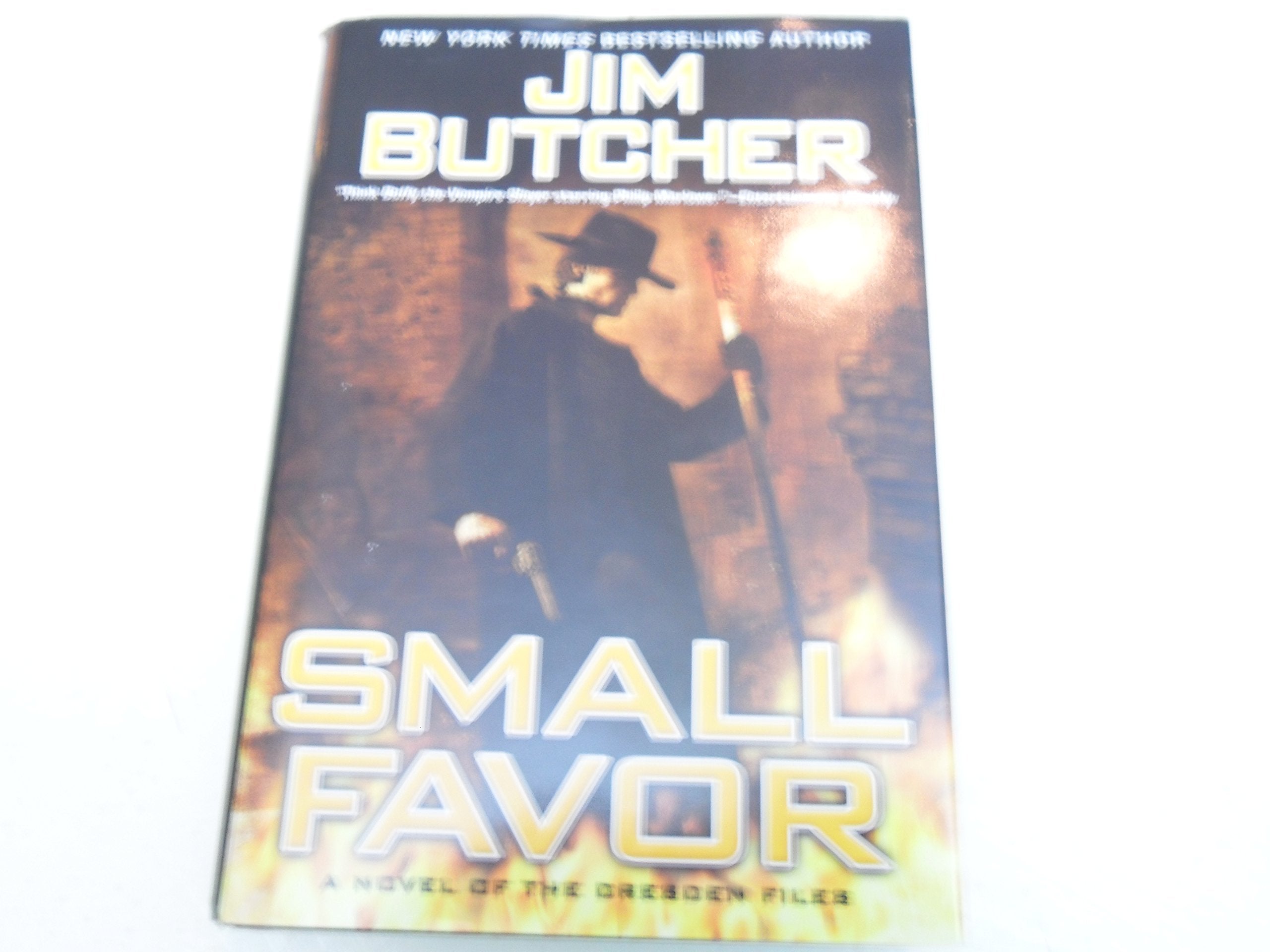 Small Favor: A Novel of the Dresden Files Fiction