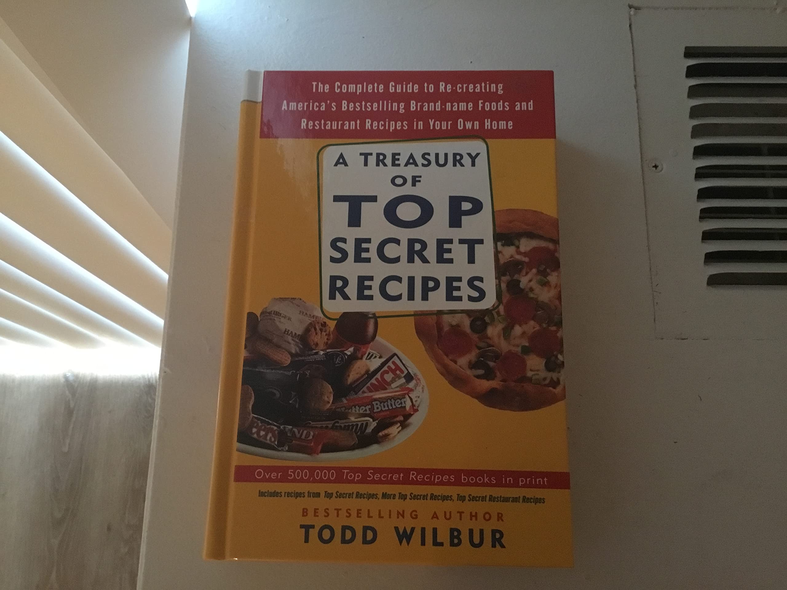 A Treasury of Top Secret Recipes book