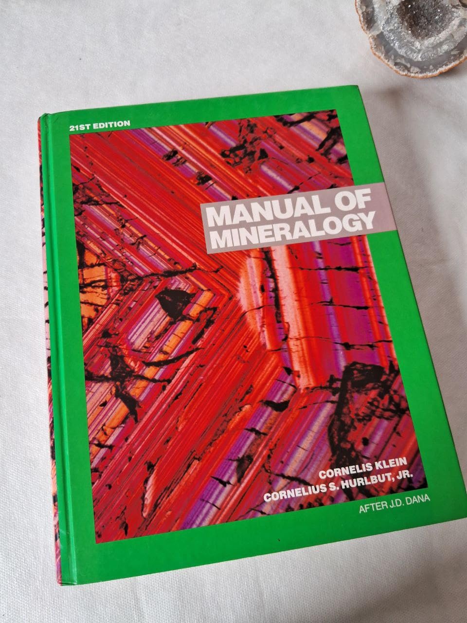 Manual of Mineralogy Natural Sciences
