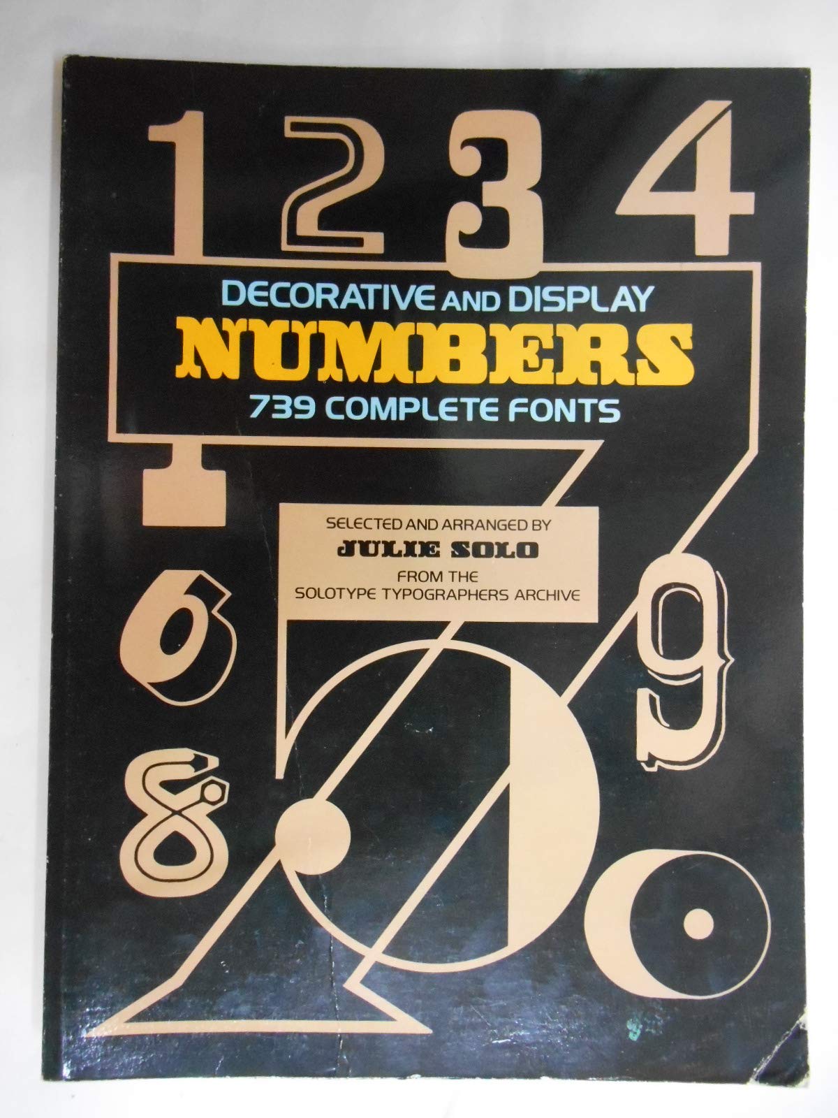 Decorative and Display Numbers: 739 Complete Fonts (Dover Pictorial Archive Series) Film, Art & Culture