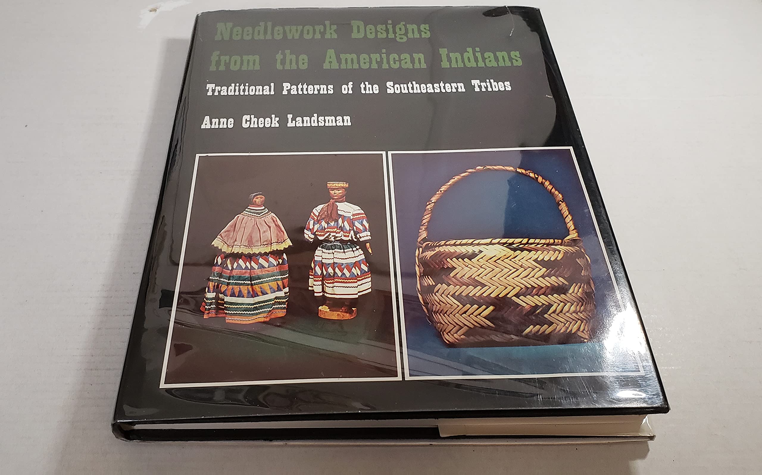 Needlework Designs from the American Indians: Traditional Patterns of the South-eastern Tribes Books