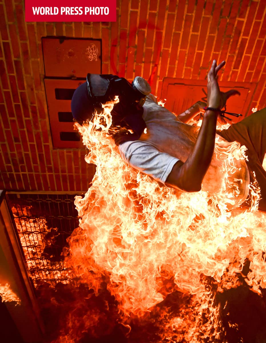 World Press Photo 2018 book