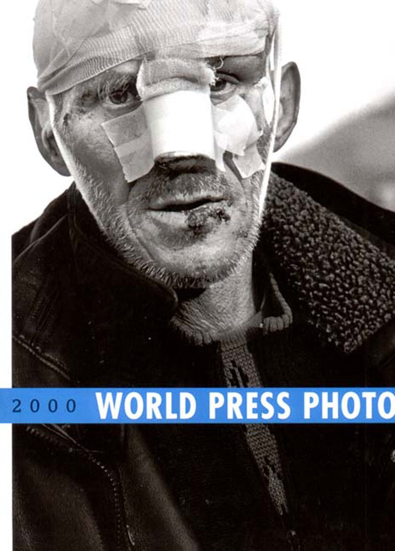WORLD PRESS PHOTO 2000 (World Press Photo Yearbook) Media & Communication