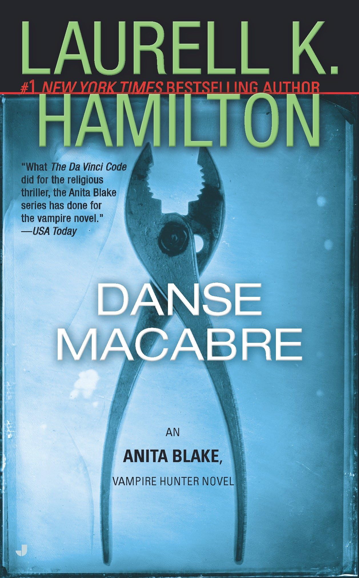Danse Macabre: An Anita Blake, Vampire Hunter Novel Horror & Mystery