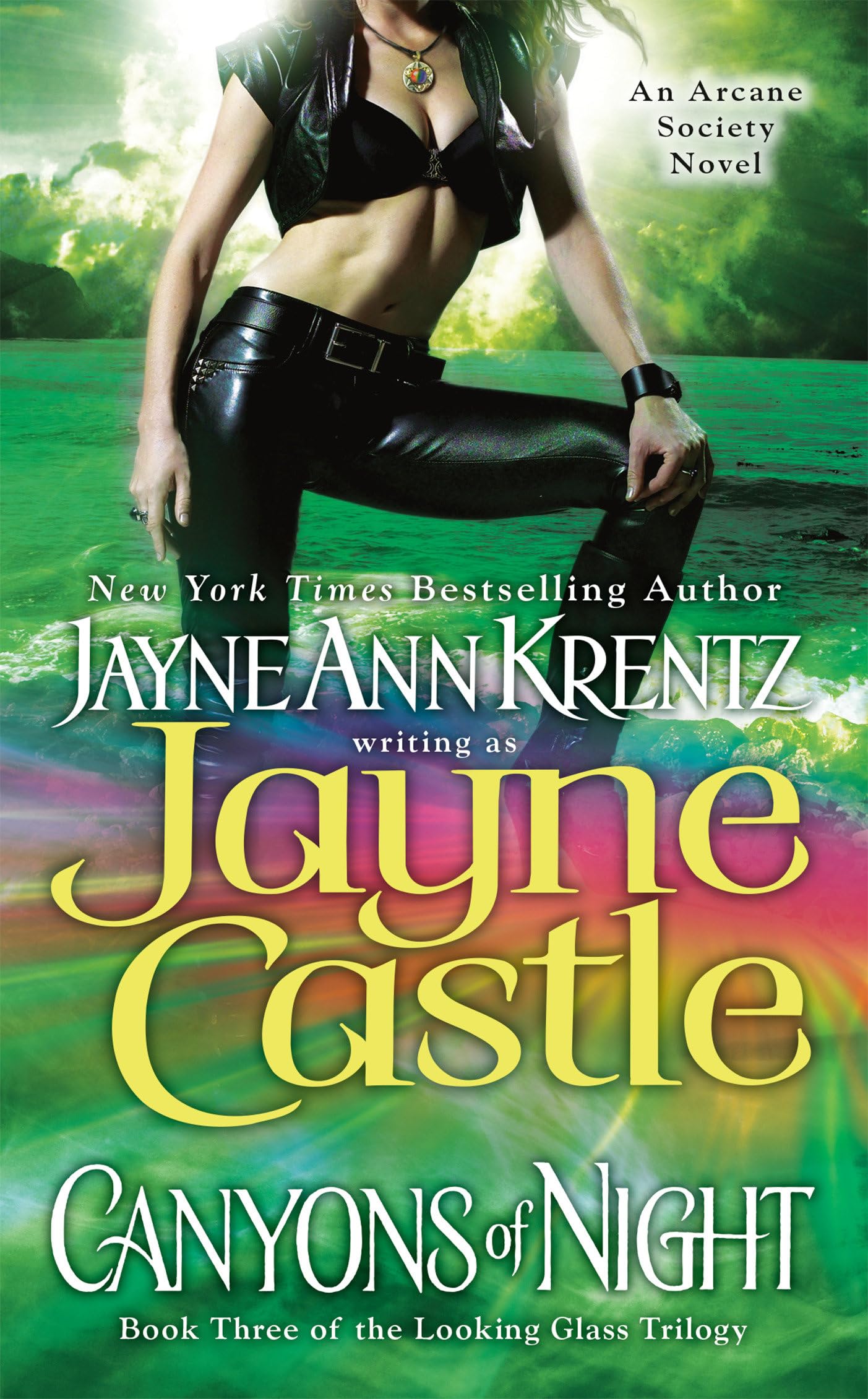 Canyons of Night: Book Three of the Looking Glass Trilogy (A Harmony Novel, Band 9) Horror & Mystery