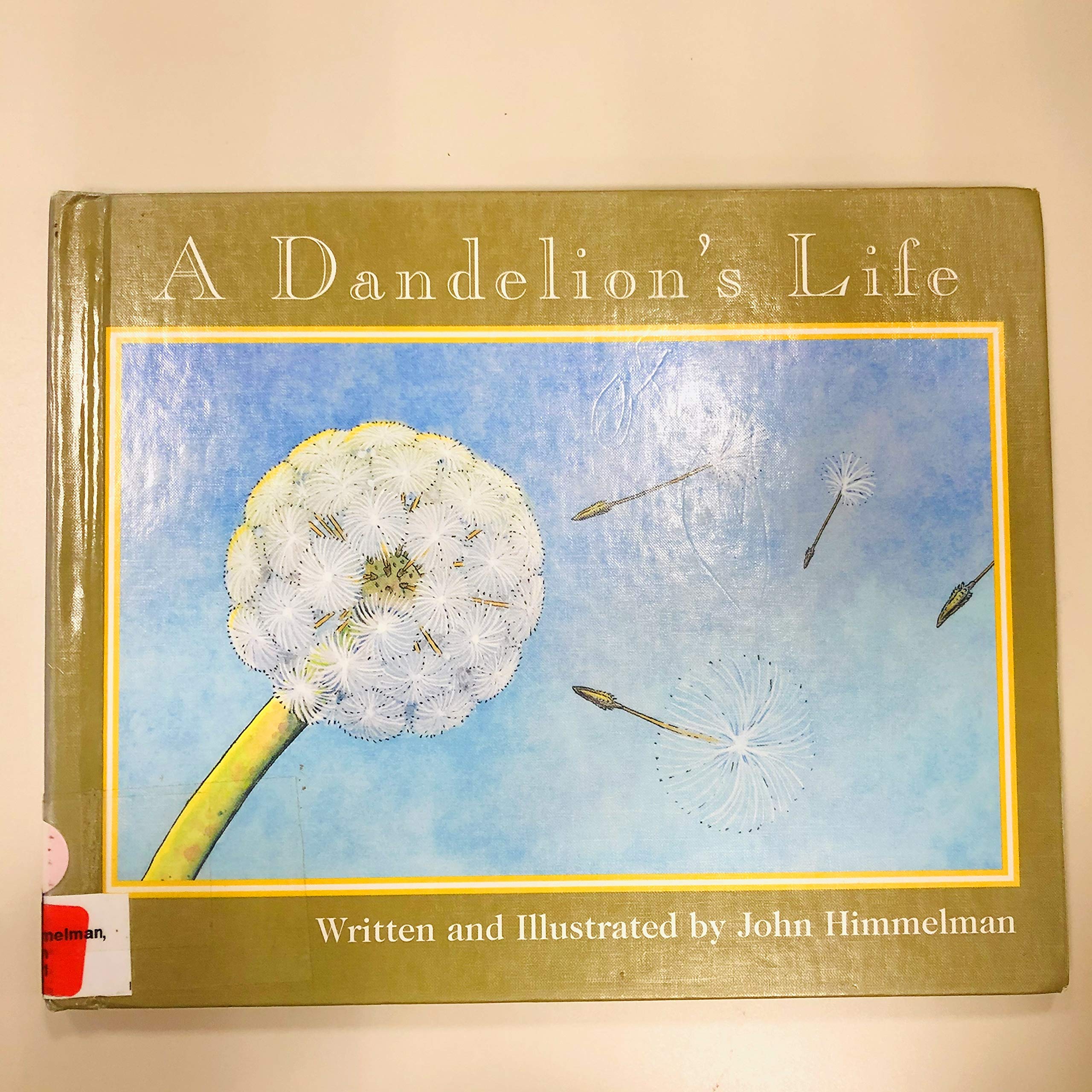 A Dandelion's Life (Nature Upclose) Non-fiction