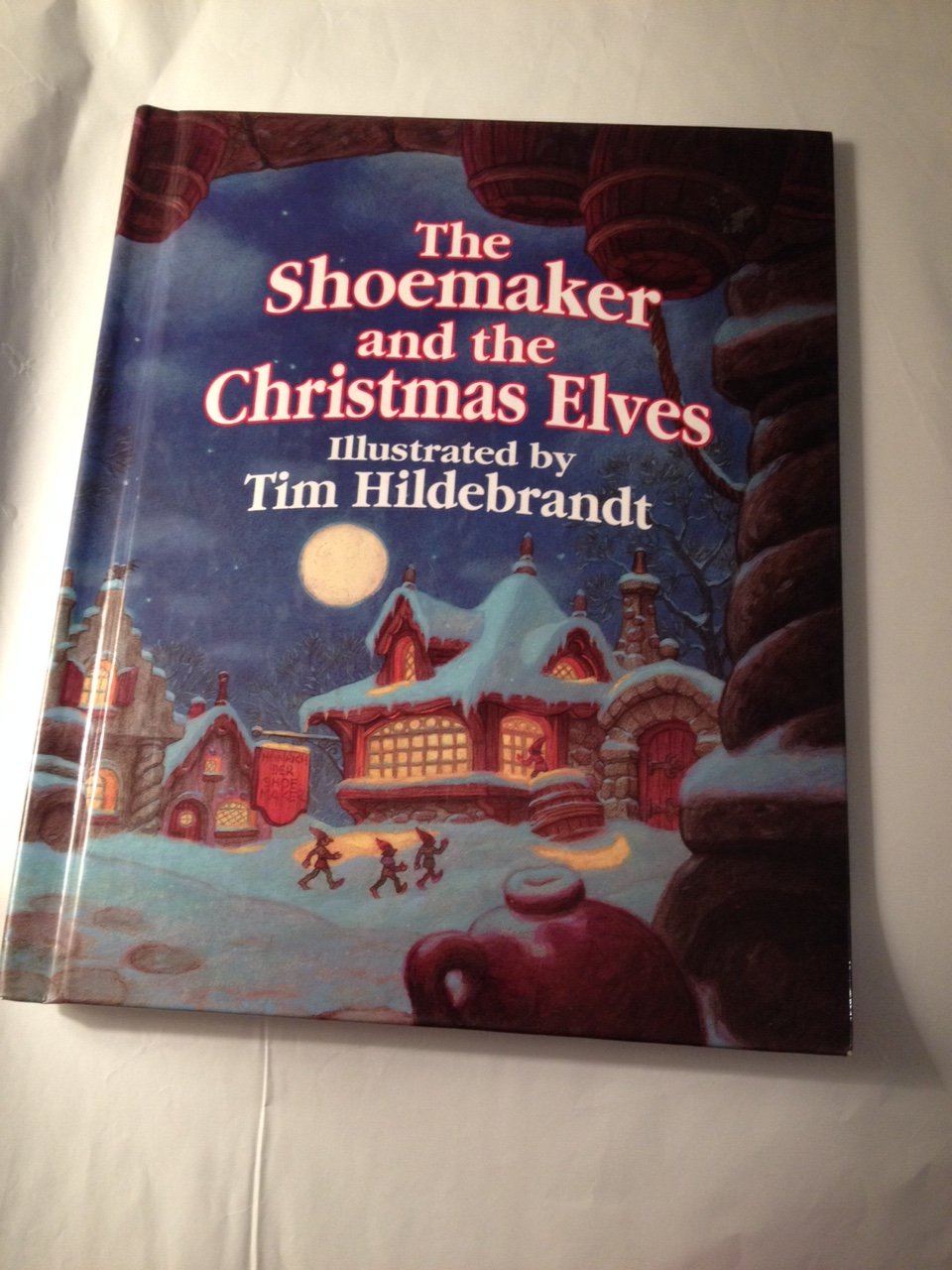 The Shoemaker and the Christmas Elves Books