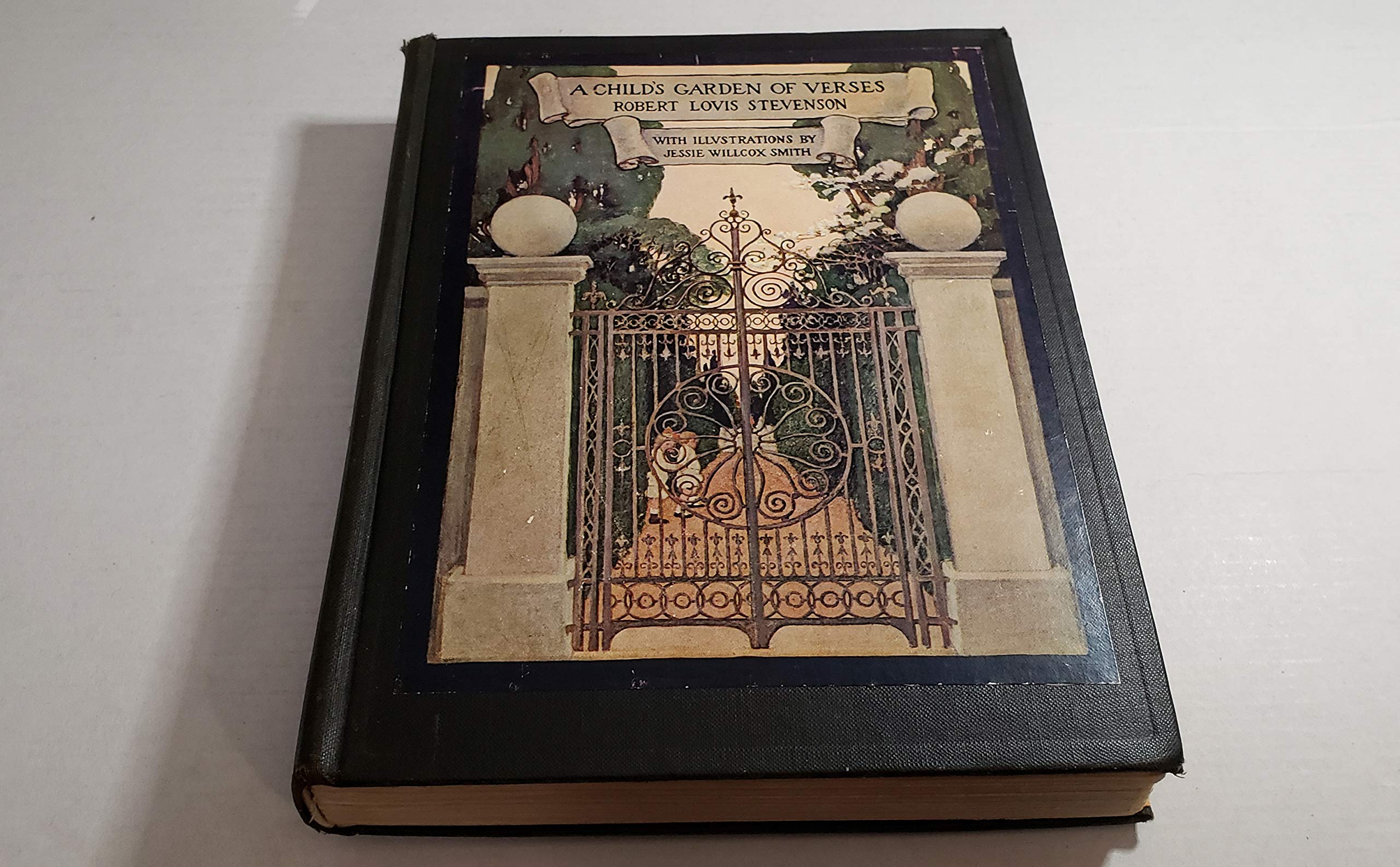 Child's Garden of Verses : A Collection of Scriptu Books