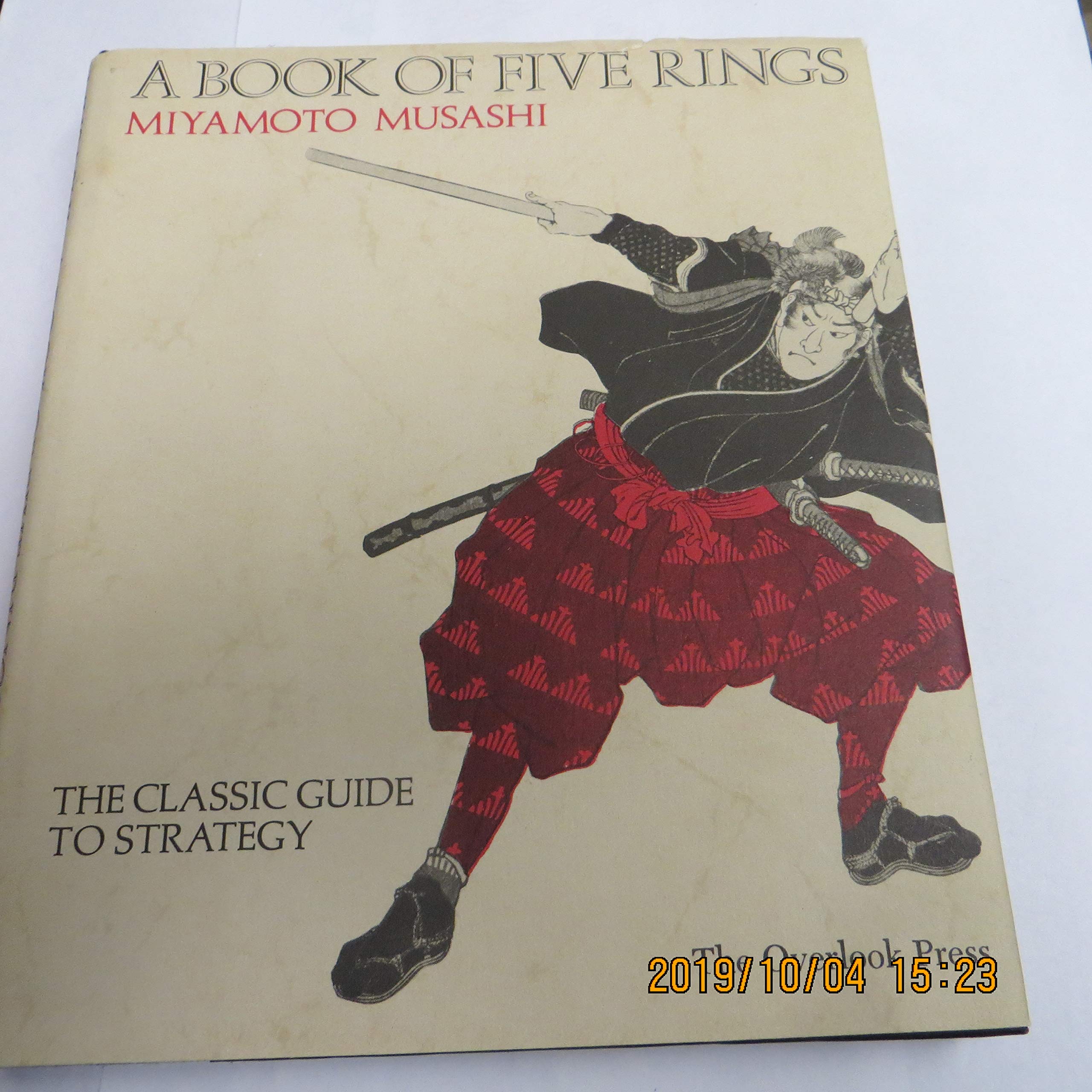 A Book Of Five Rings (The Classic Guide to Strategy) Translated from the Japanese by Victor Harris Business, Finance & Career