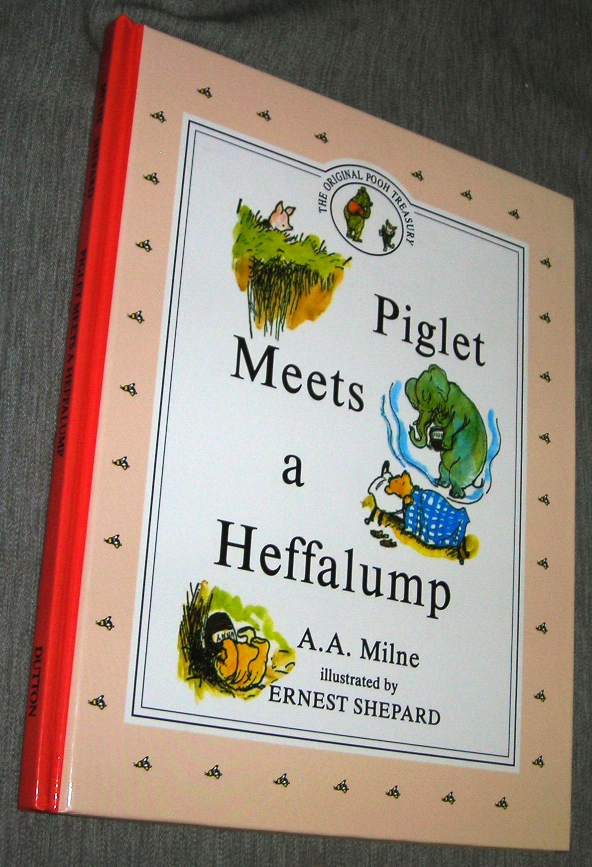 CN Pooh 12-copy slipcase #04: AMS - Piglet Meets a Heffalump Novels & Short Stories