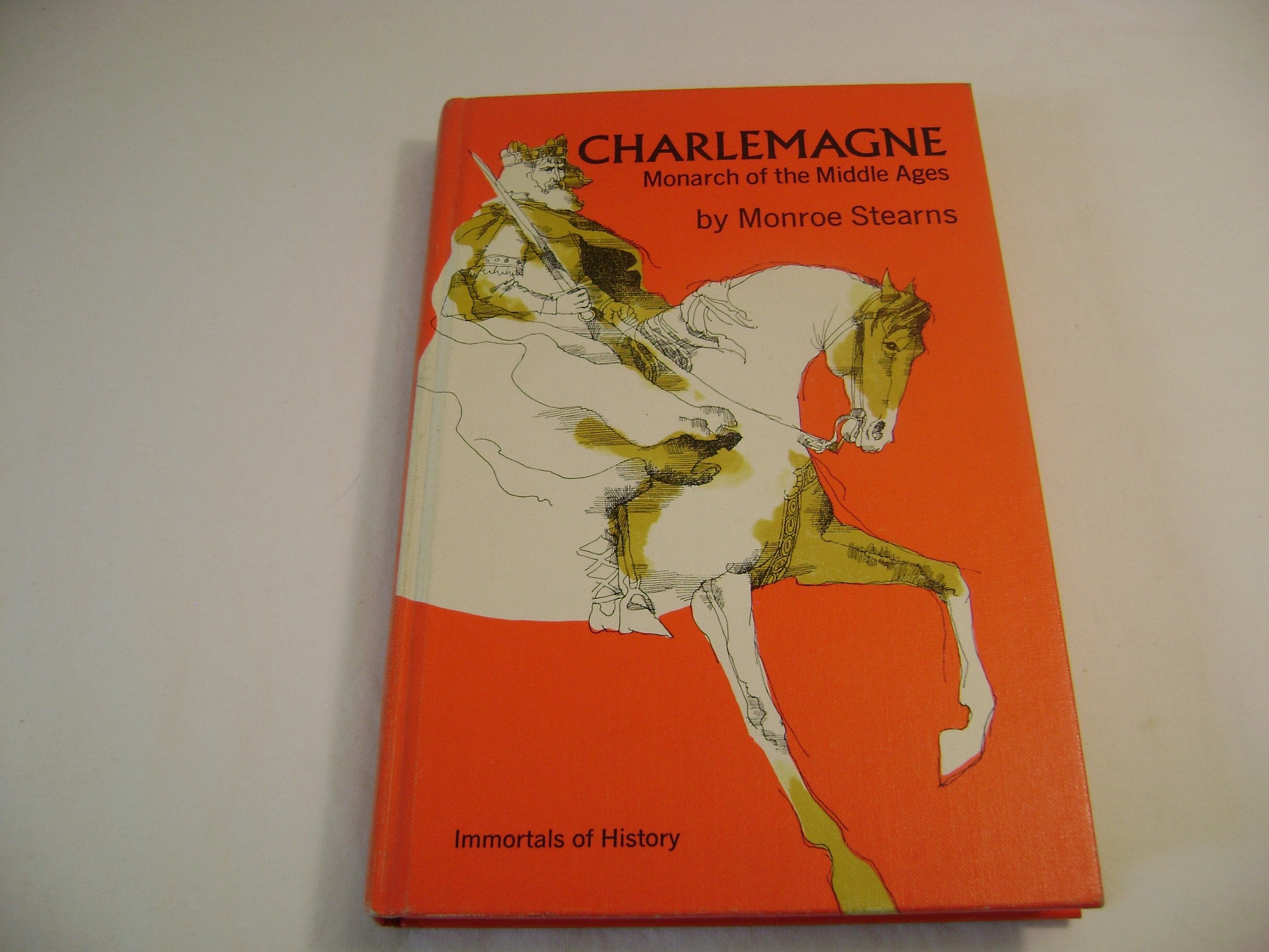 Charlemagne : Monarch of the Middle Ages Books