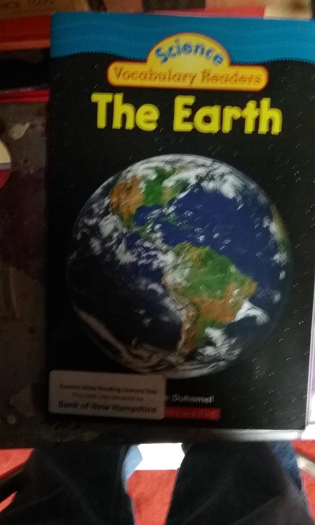 The Earth by Megan Duhamel (2007, Hardcover) Books
