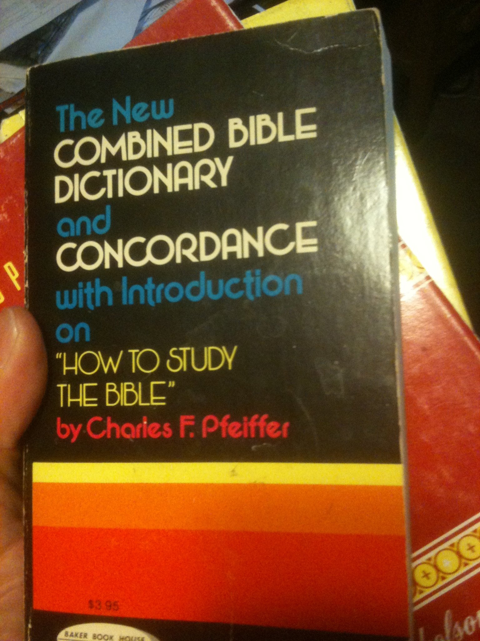 New Combined Bible Dictionary and Concordance Religion & Esotericism