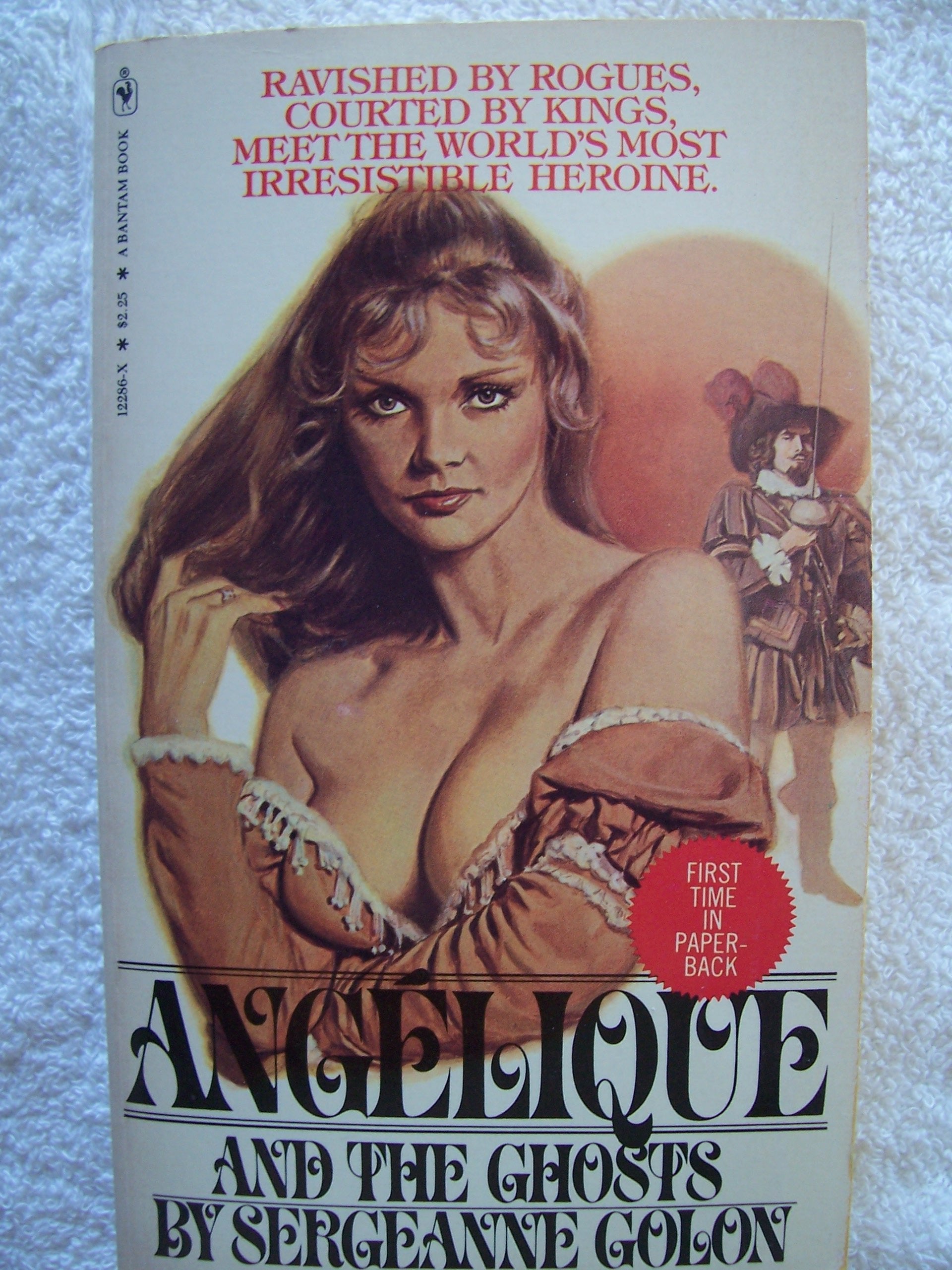 Angelique and the Ghosts (Book 9) Books