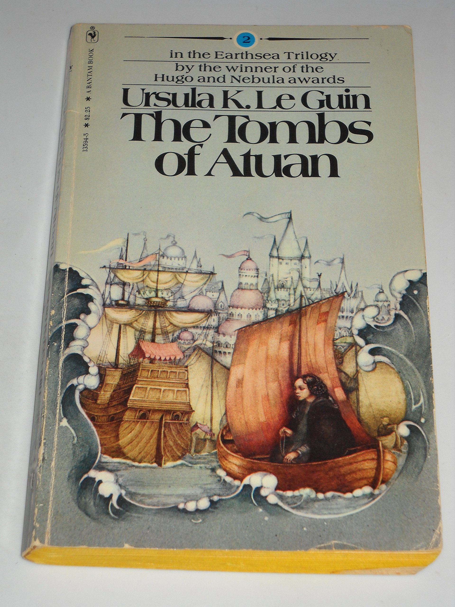 The Tombs of Atuan (Earthsea Trilogy, 2) Books