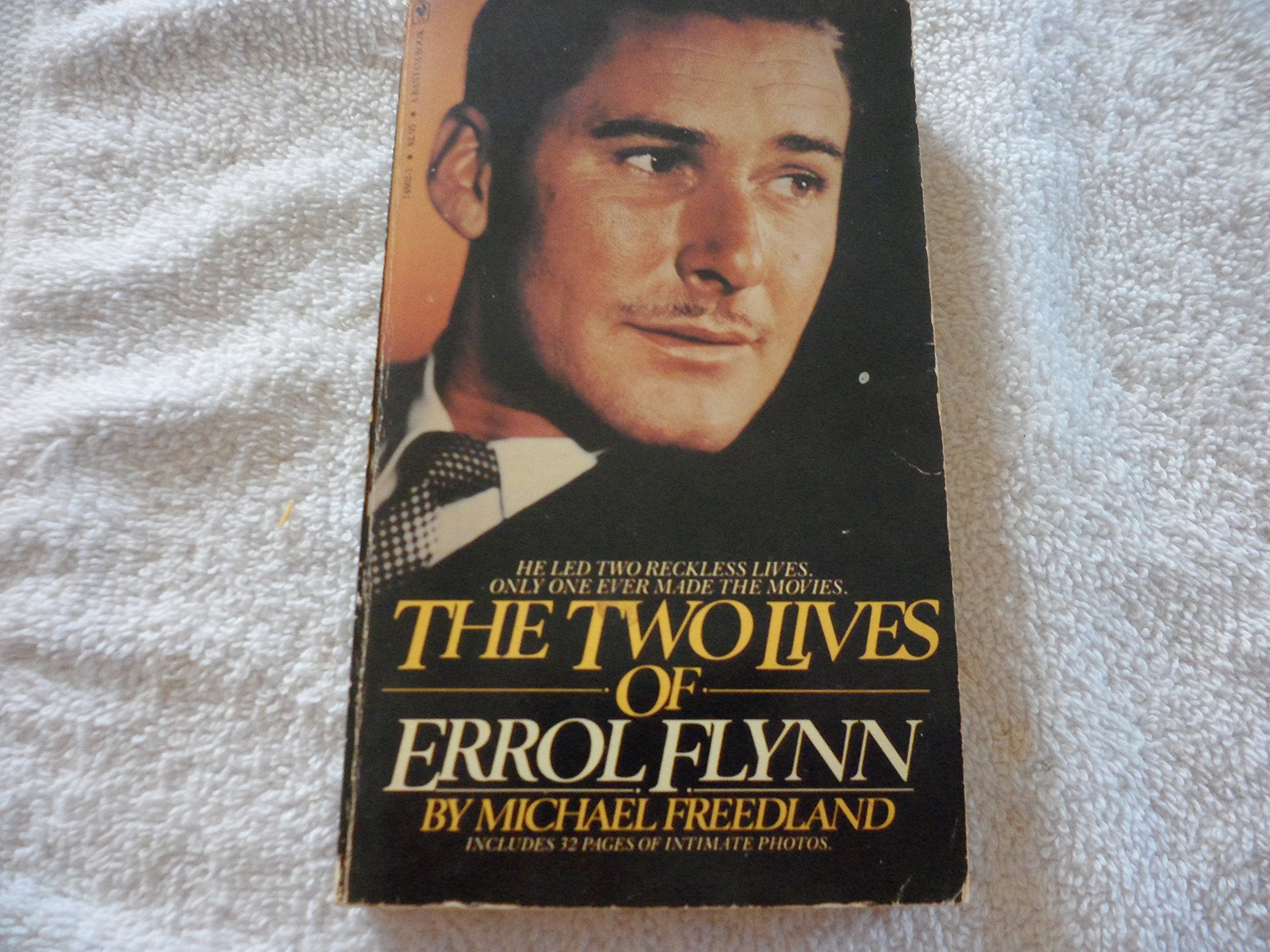 Errol Flynn ou le mal-aimé du cinéma book
