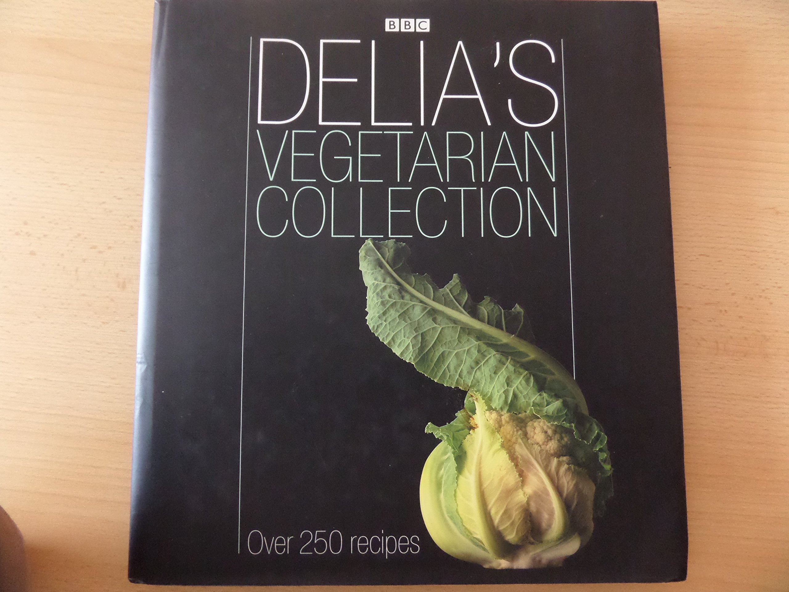 Delia's Vegetarian Collection: Over 250 Recipes Leisure, Home & Garden