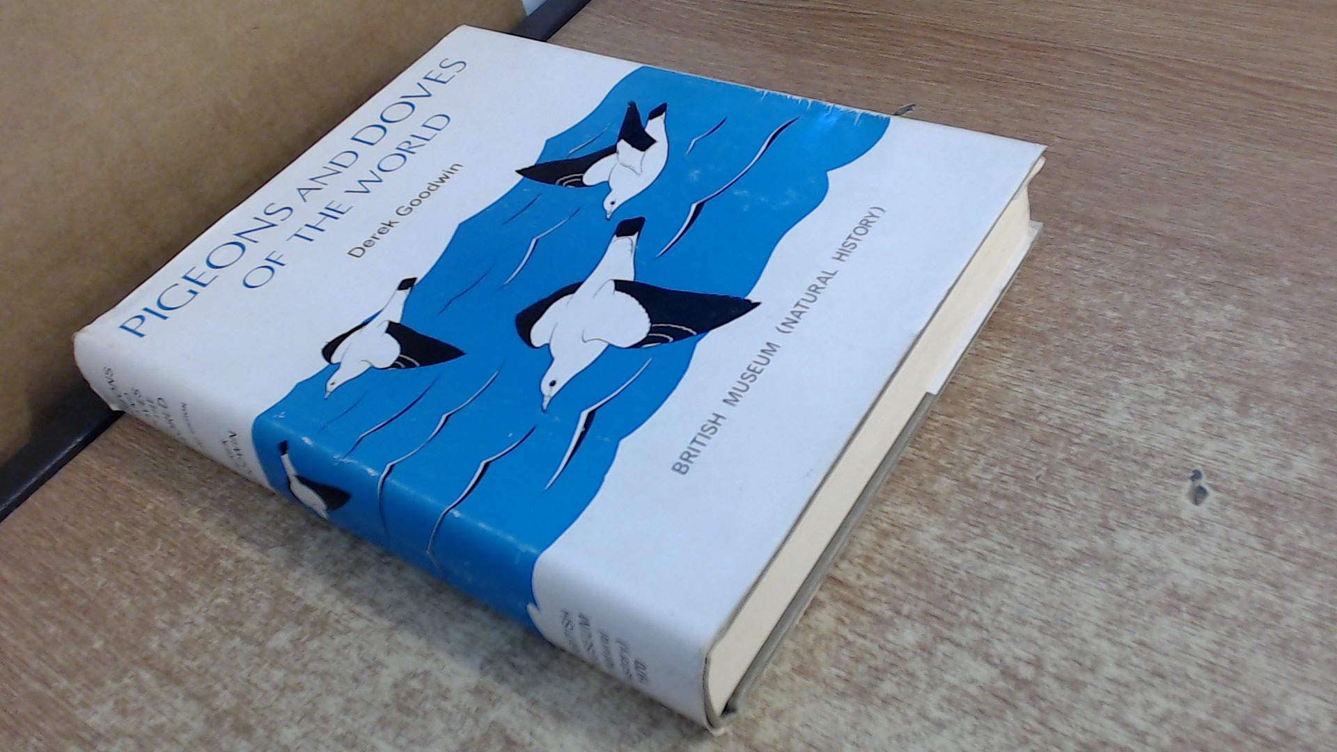 Pigeons and Doves of the World Books