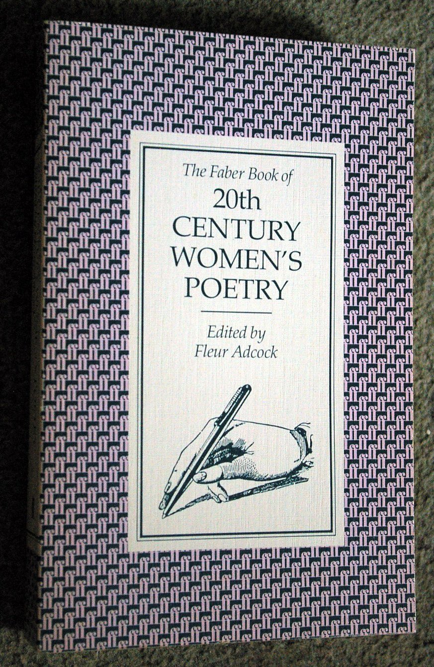 Faber Book of 20th Century Women's Verse Social Sciences