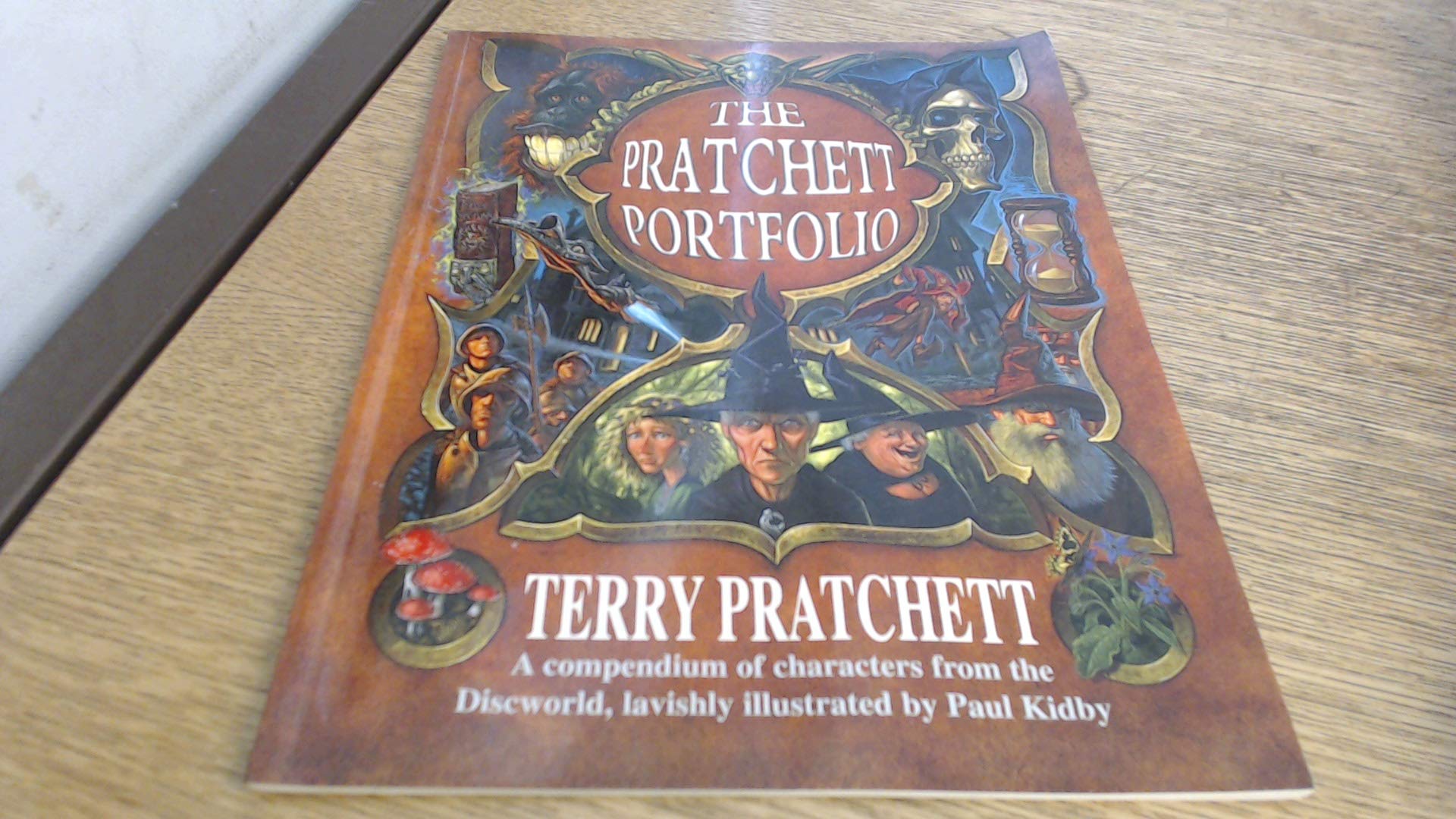 The Pratchett Portfolio: The Pratchett Portfolio (Gollancz S.F.) Contemporary literature