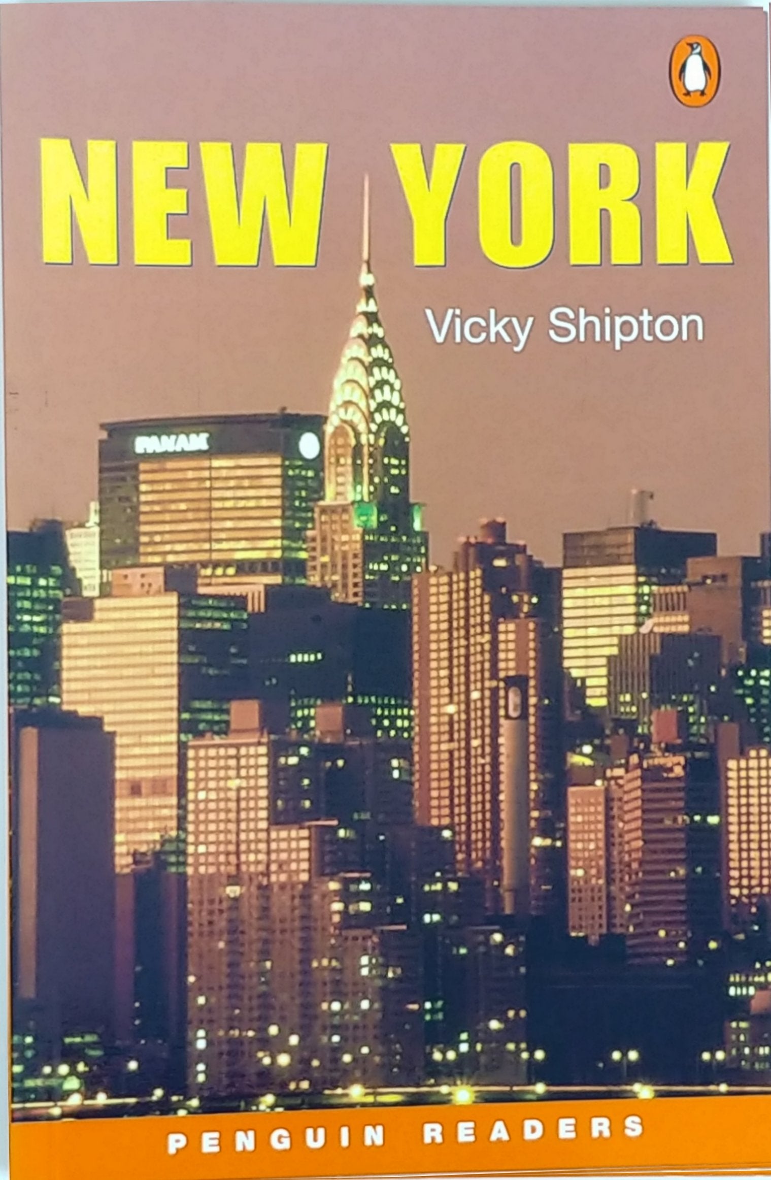New York: Level 3, Pre-Intermediate (Penguin Readers (Graded Readers)) Foreign Languages ​​& Dictionaries