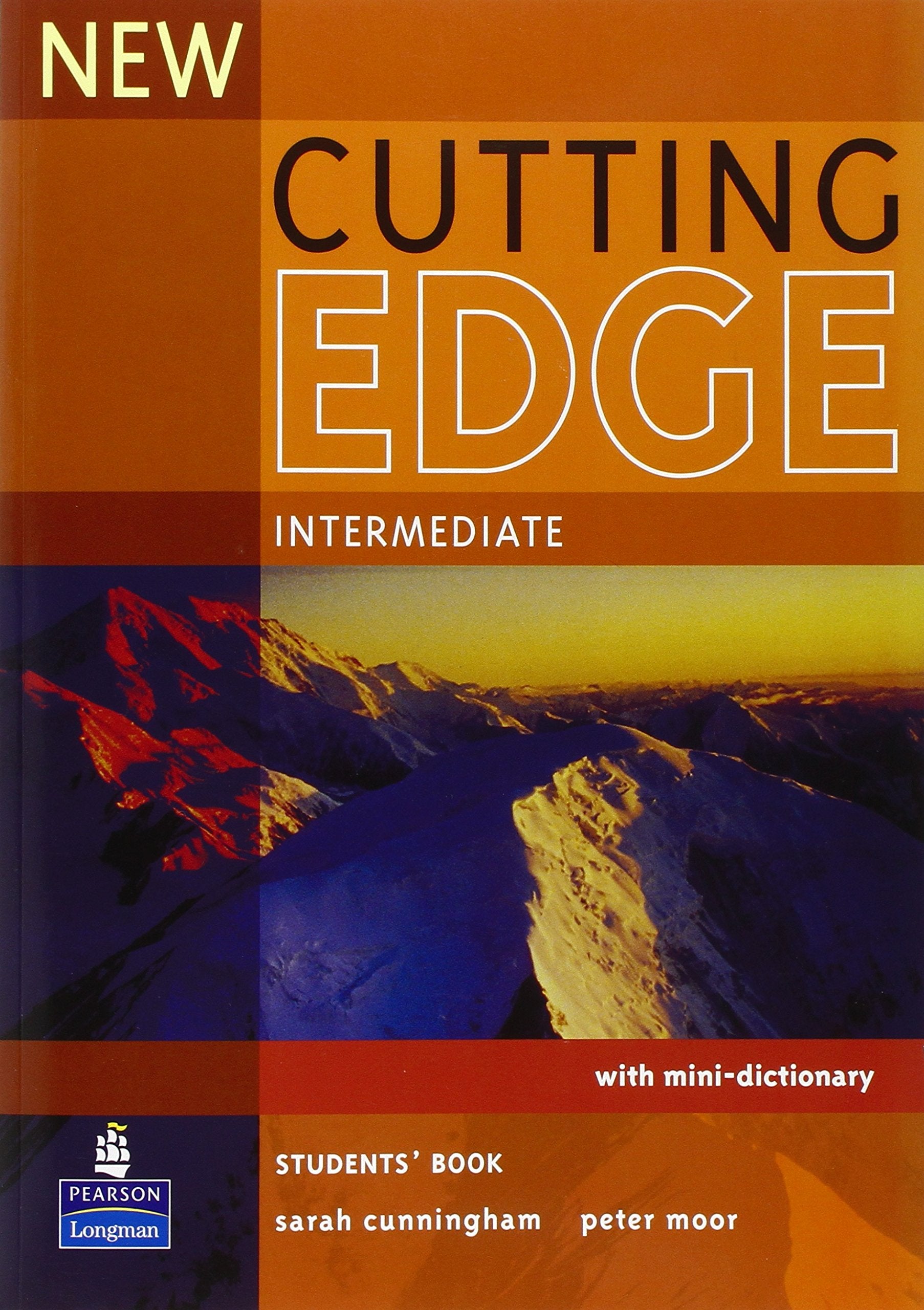 New Cutting Edge Intermediate Students' Book Foreign Languages ​​& Dictionaries