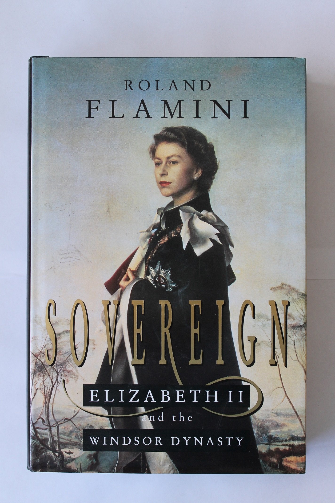 Sovereign: Elizabeth II and the Windsor Dynasty Biographies & Memoirs