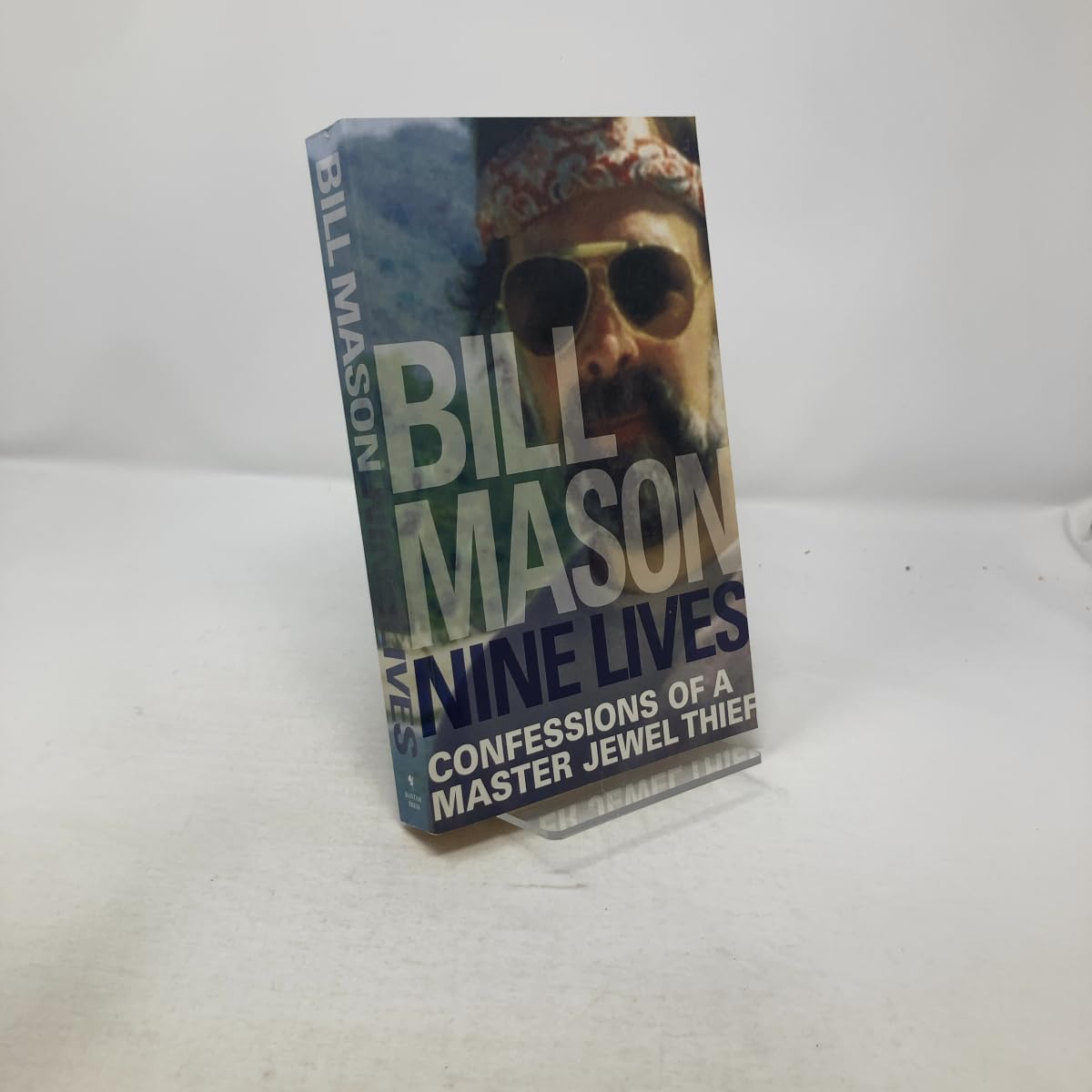 Nine Lives: Confessions of a Master Jewel Thief Politics & Society