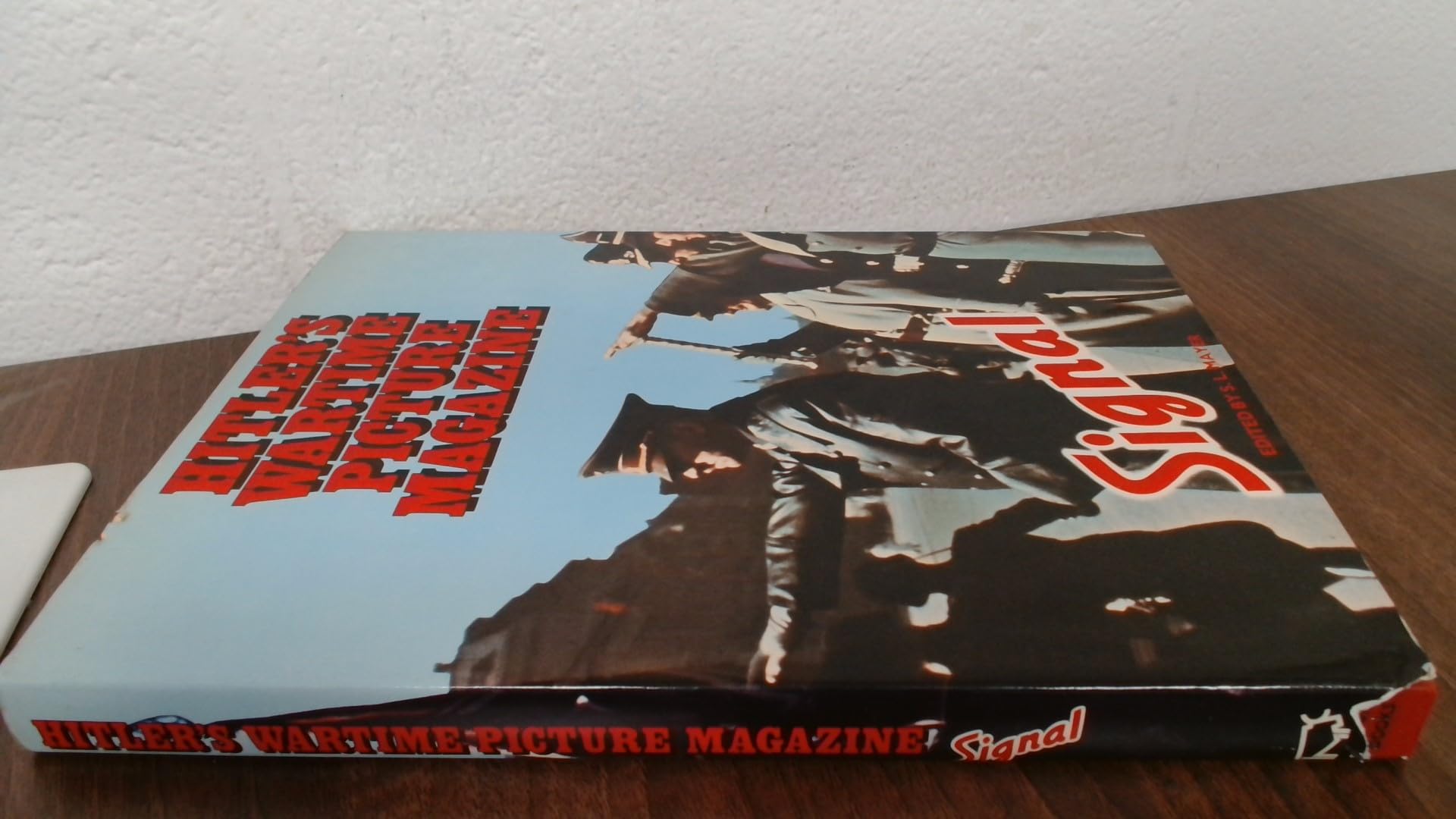 Hitler's Wartime Picture Magazine book