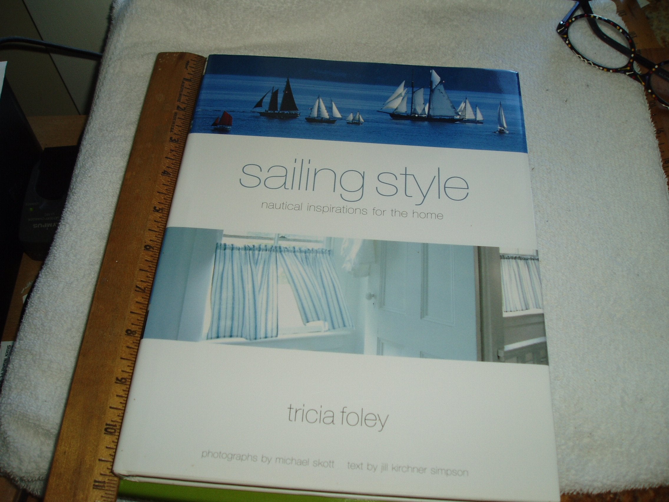 Sailing Style: Design Ideas for Ship to Shore: Design Ideas from Ship to Shore Hobbies & Crafts