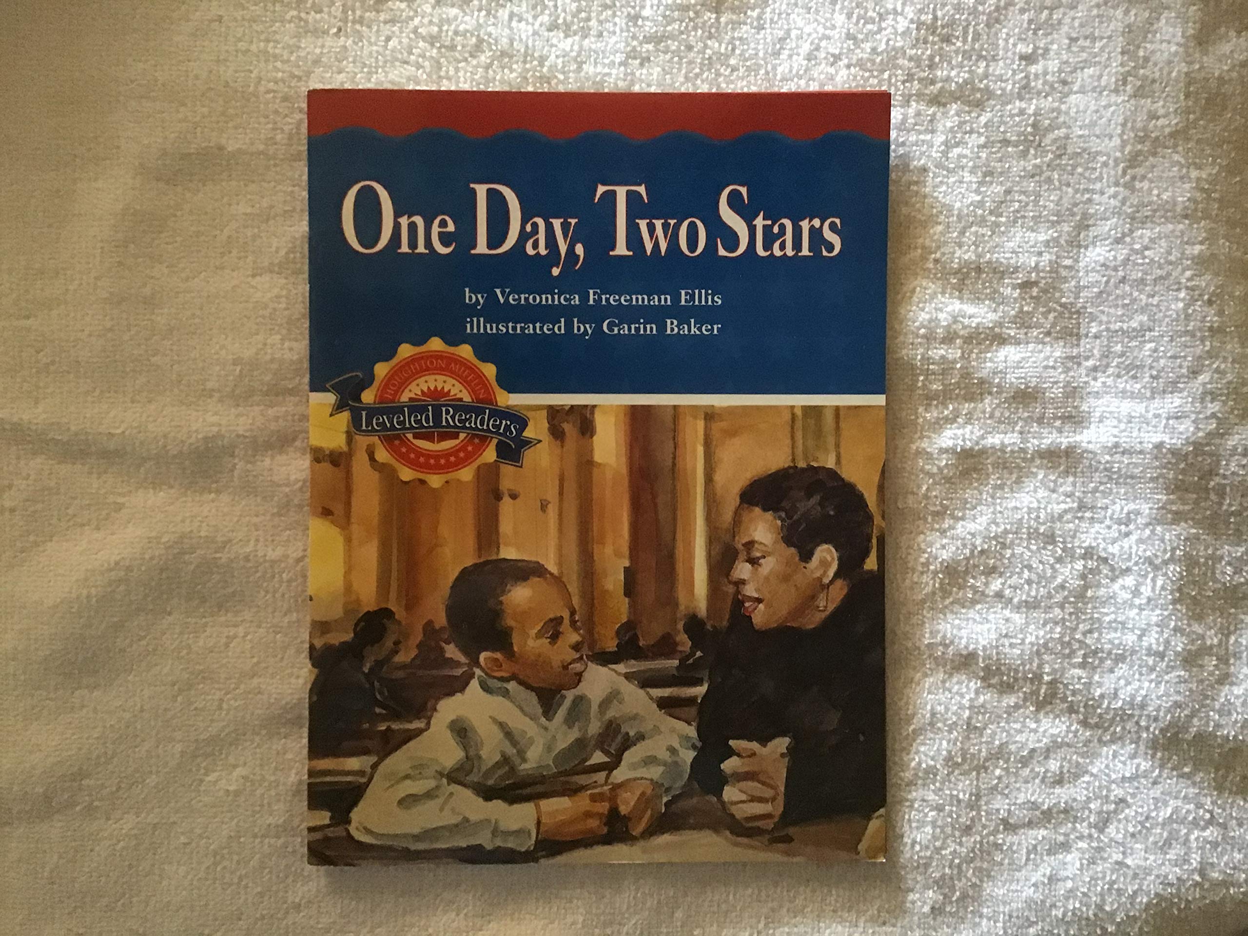 One Day, Two Stars: Leveled Readers 4.2.4 Books